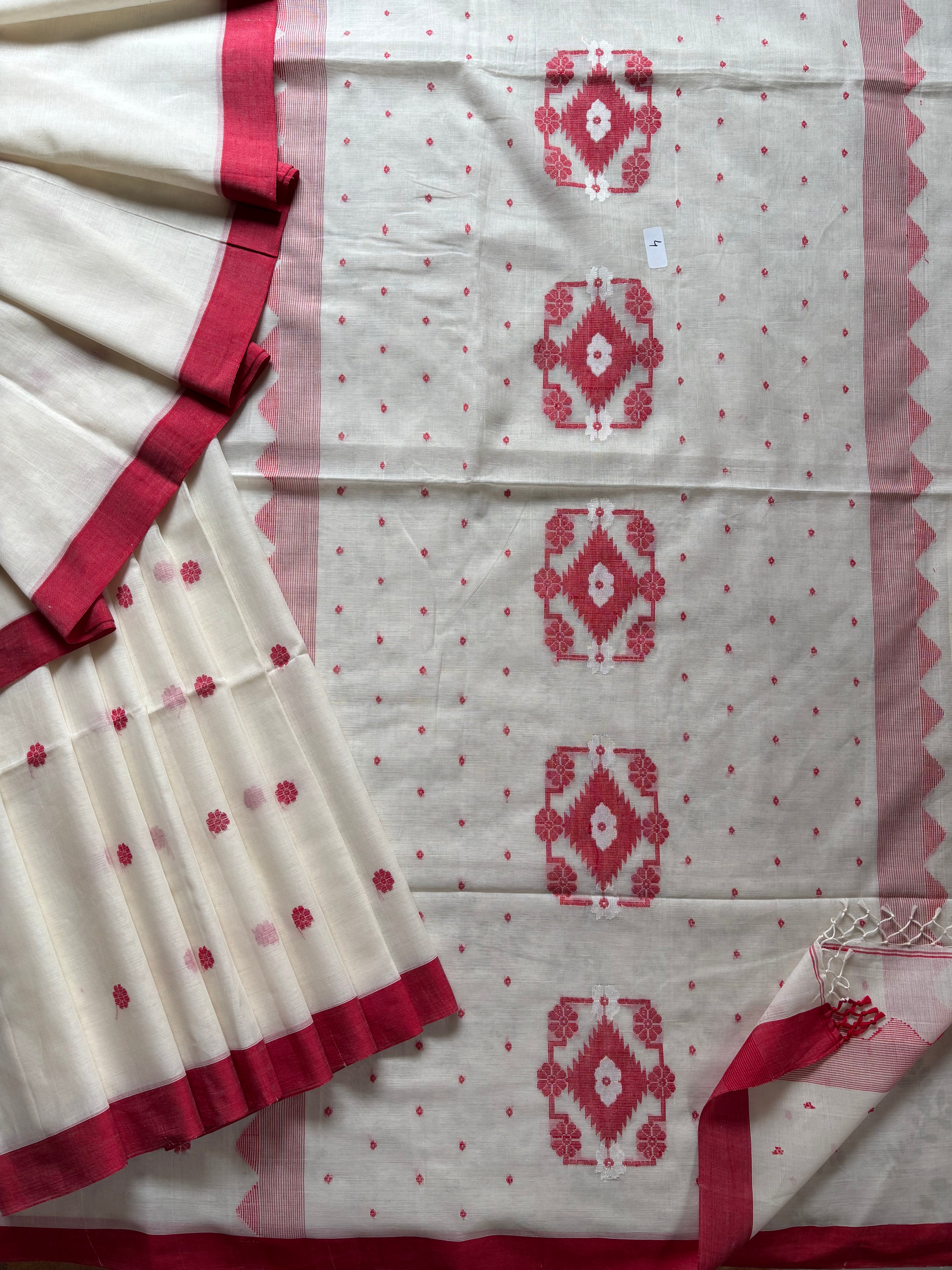 Handwoven White Red Cotton Jamdani Saree