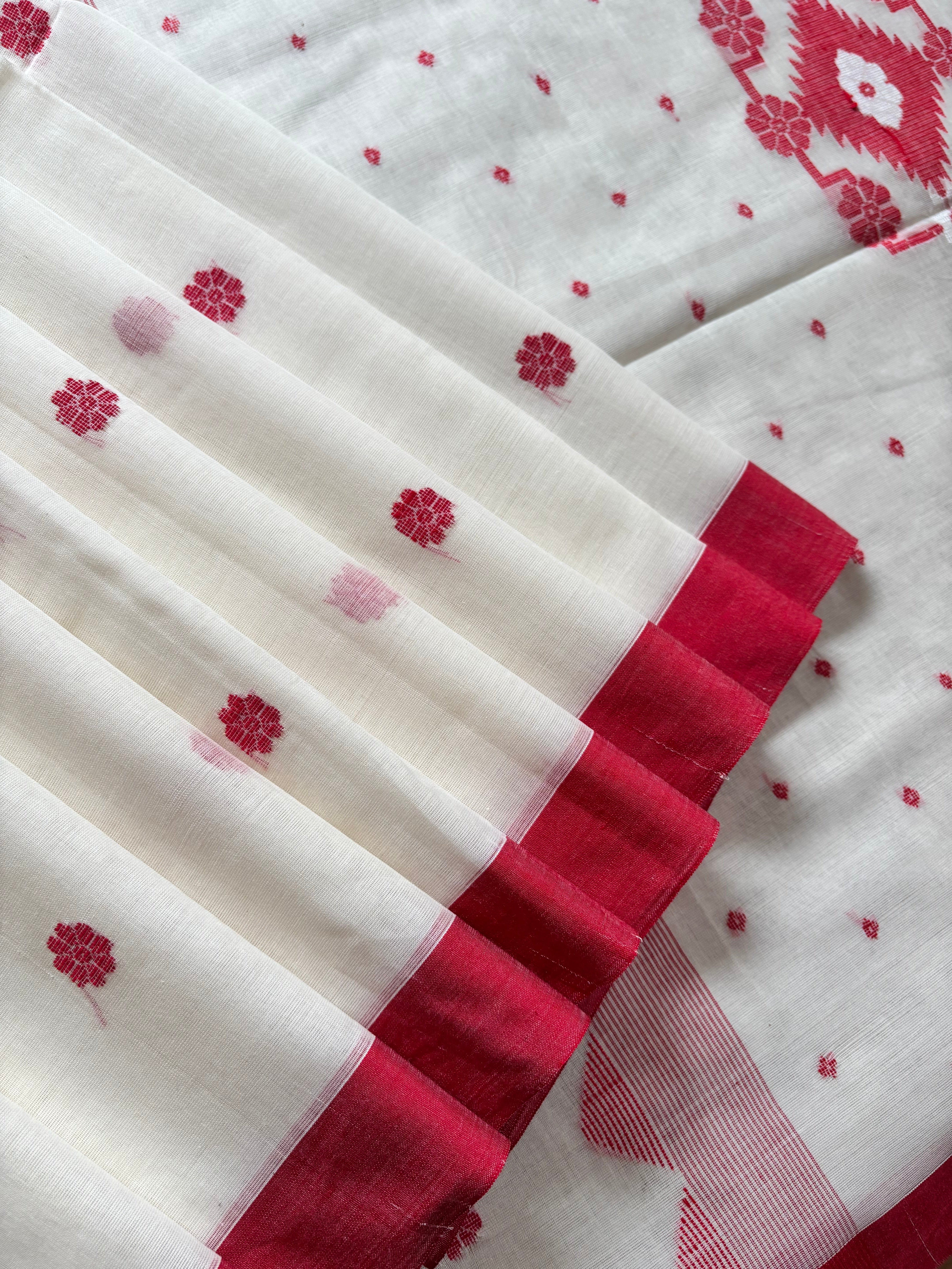 Handwoven White Red Cotton Jamdani Saree