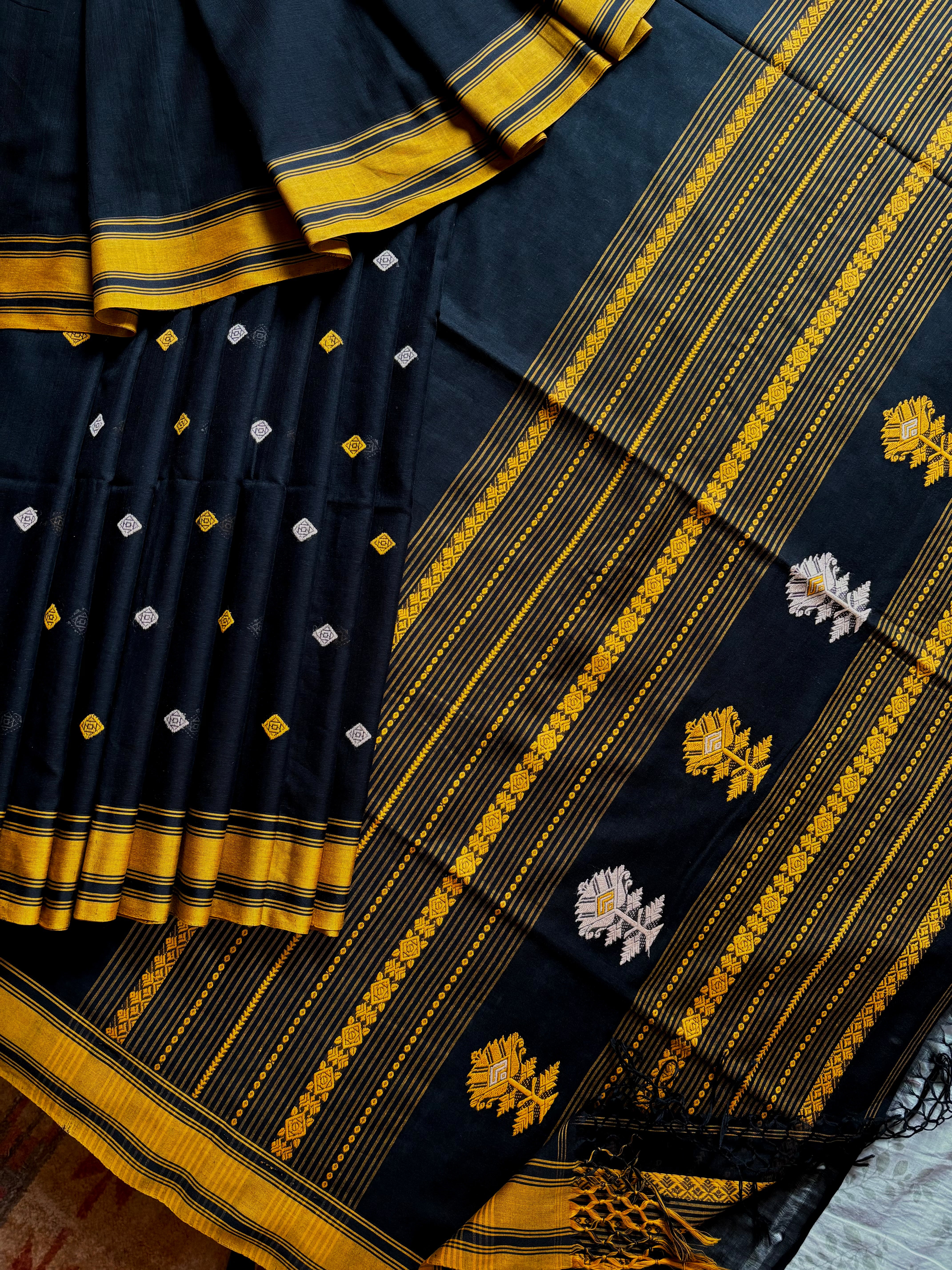Handwoven Black Yellow Phulia Cotton Saree