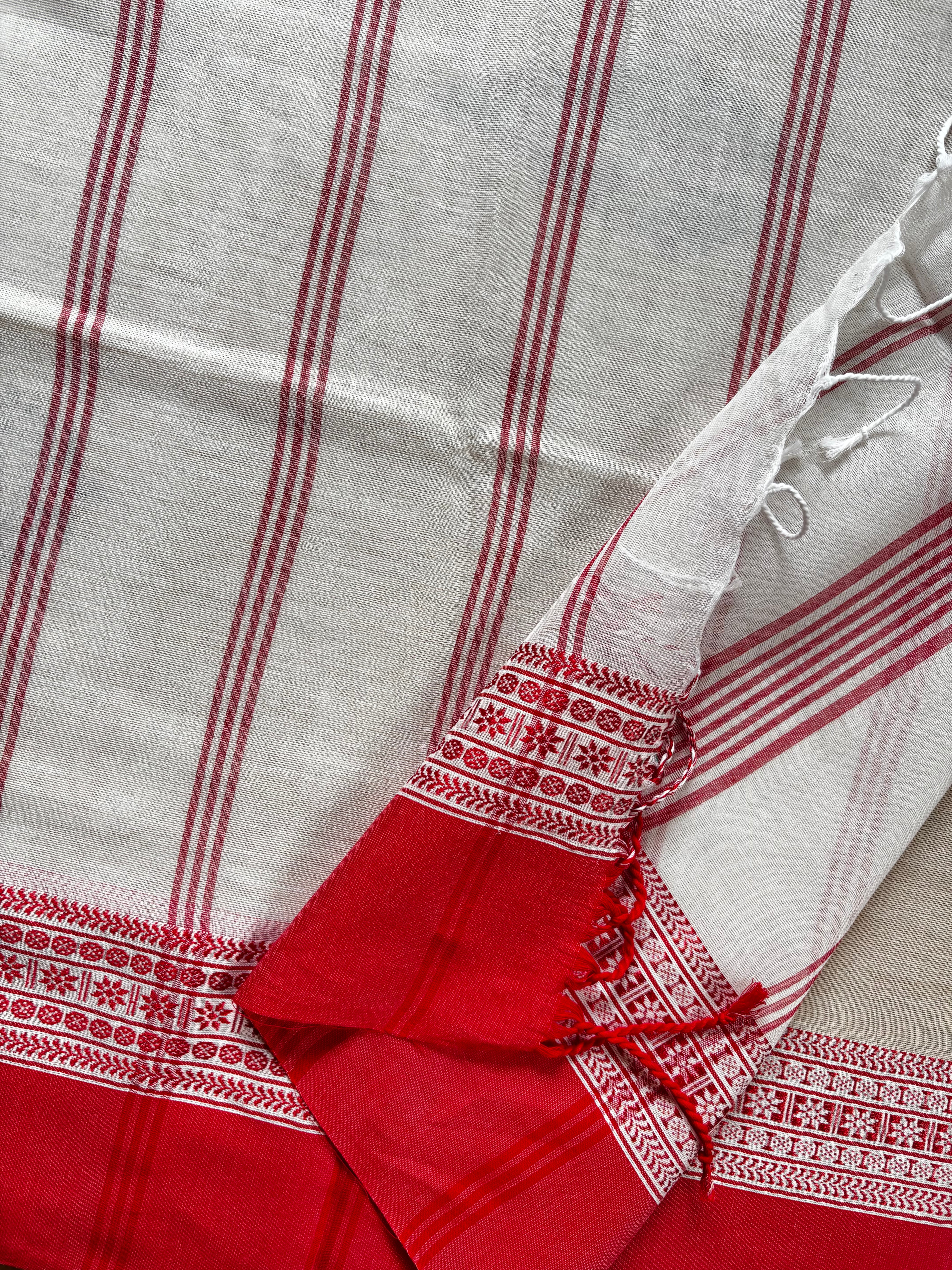 Handwoven White Red Phulia Cotton Saree