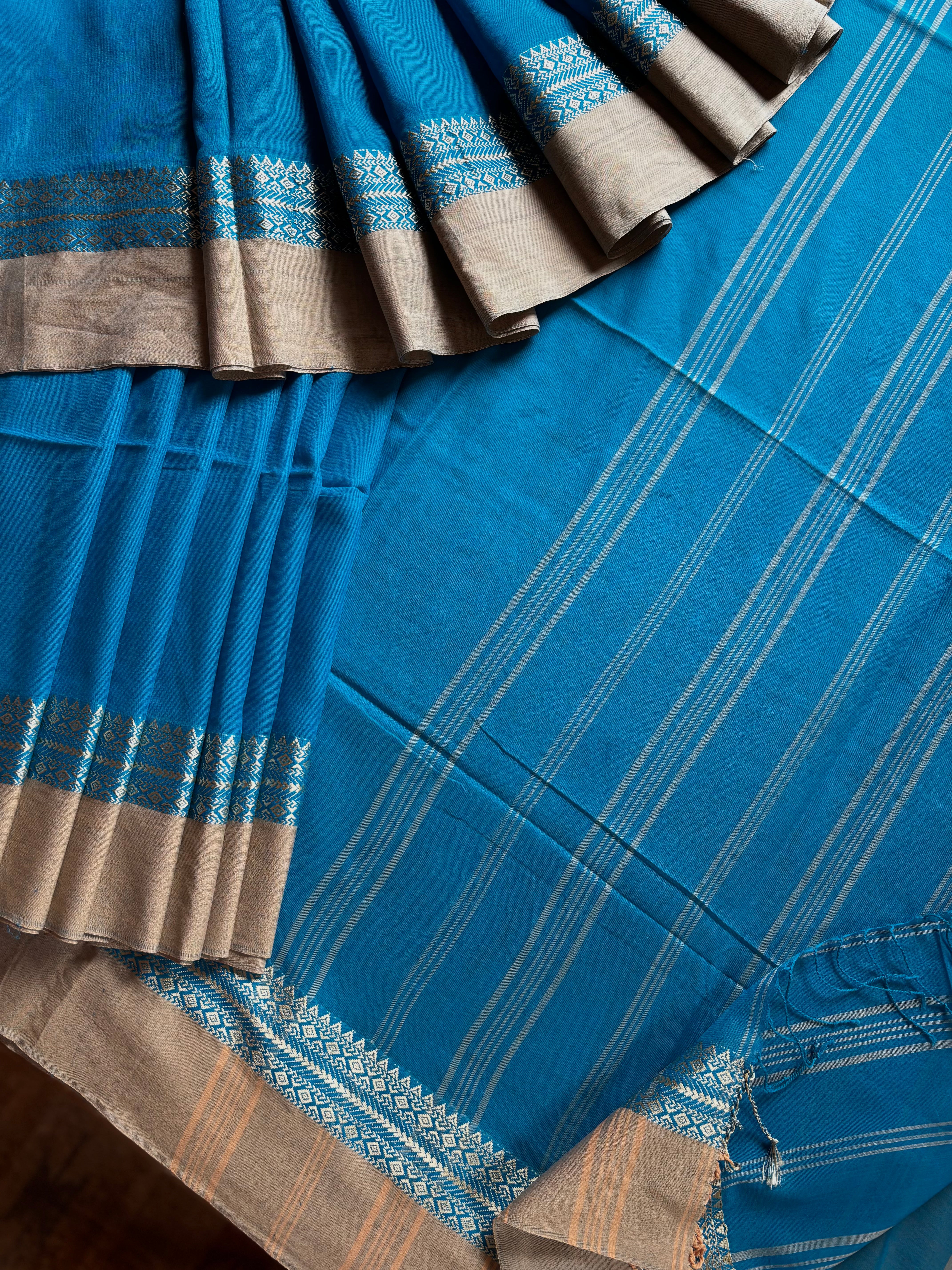 Handwoven Firozi Blue Phulia Cotton Saree