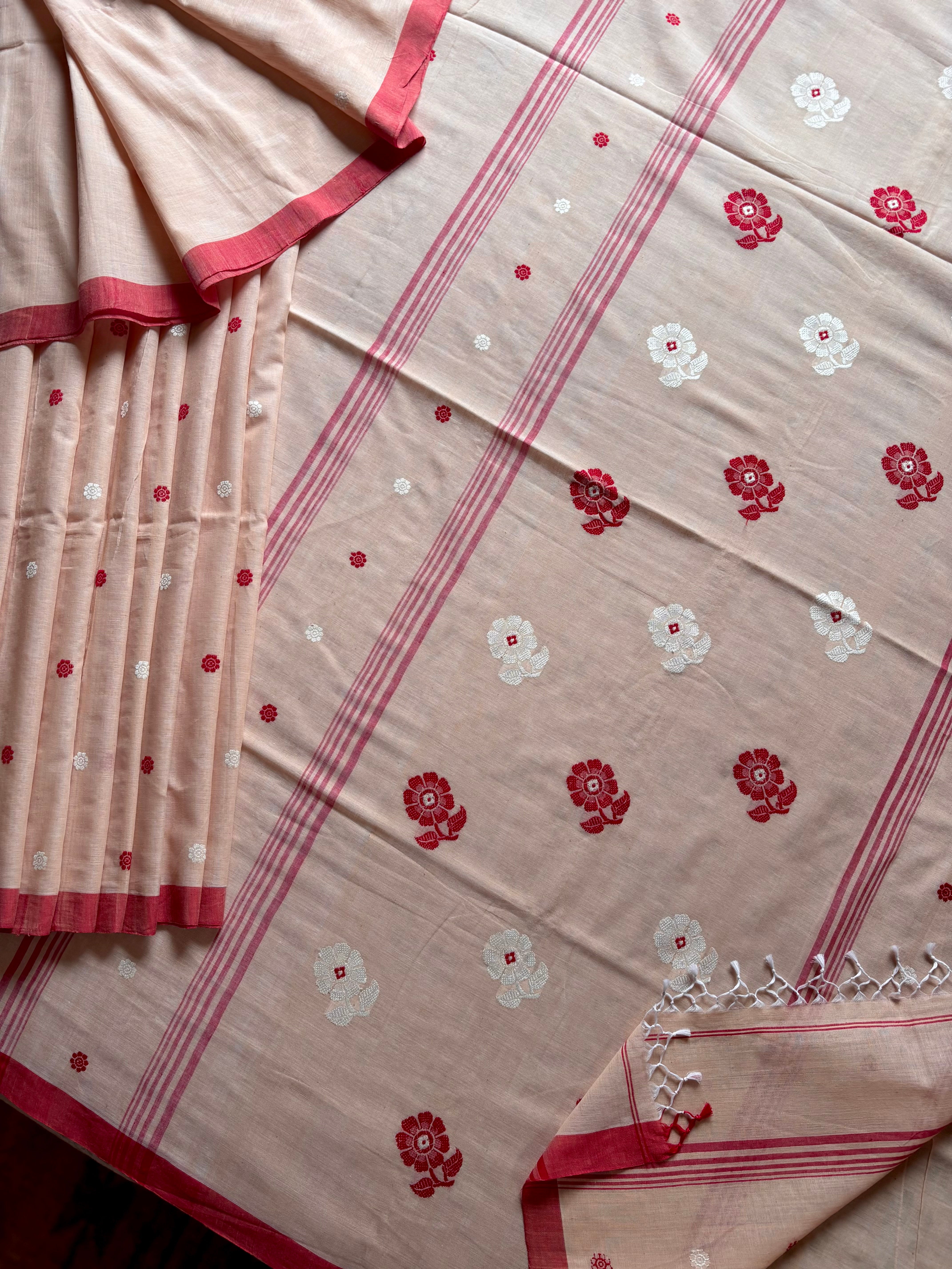 Handwoven Peachish Beige Colour Phulia Cotton Saree