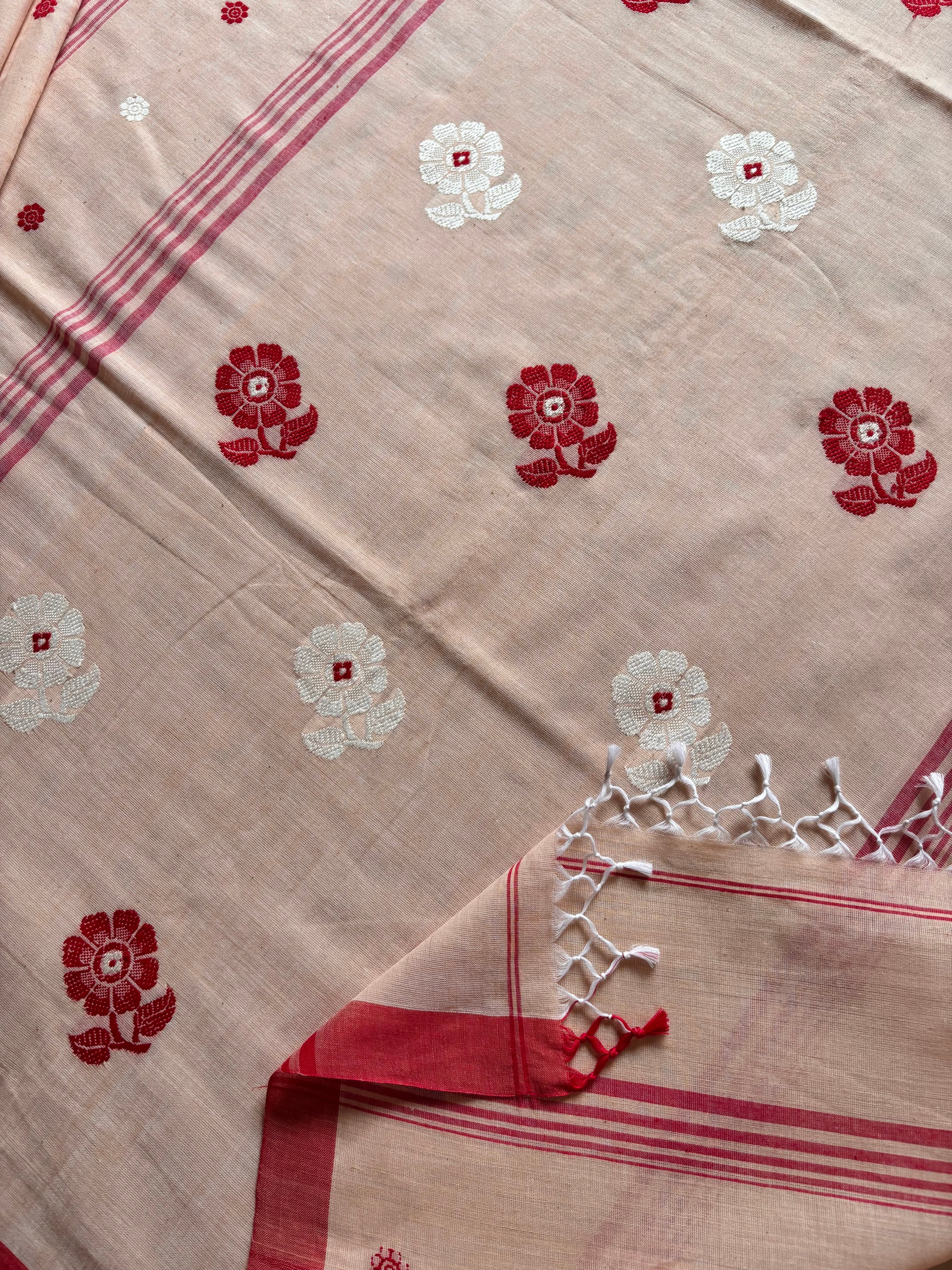 Handwoven Peachish Beige Colour Phulia Cotton Saree