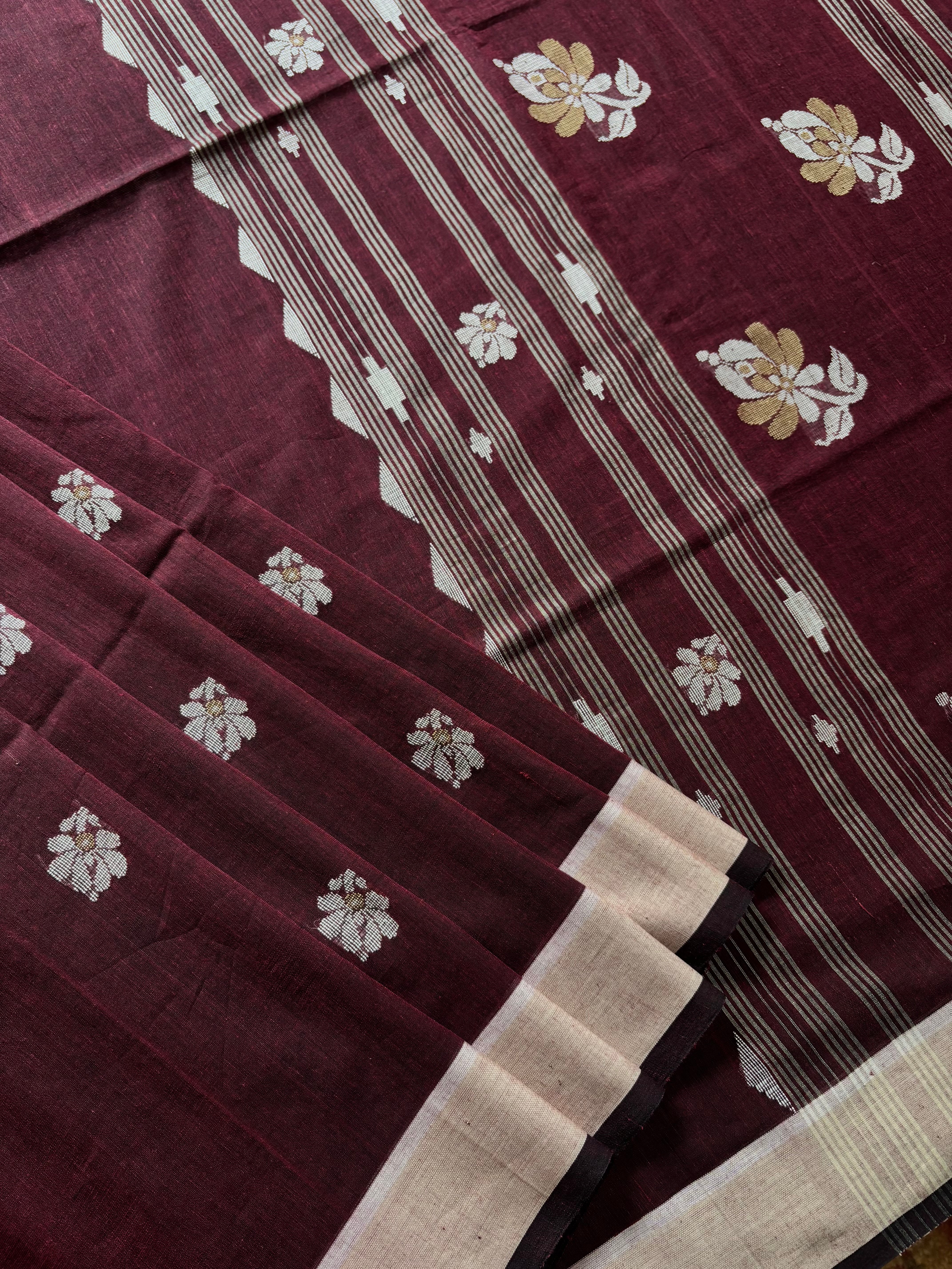Handwoven Plum Colour Cotton Jamdani Saree