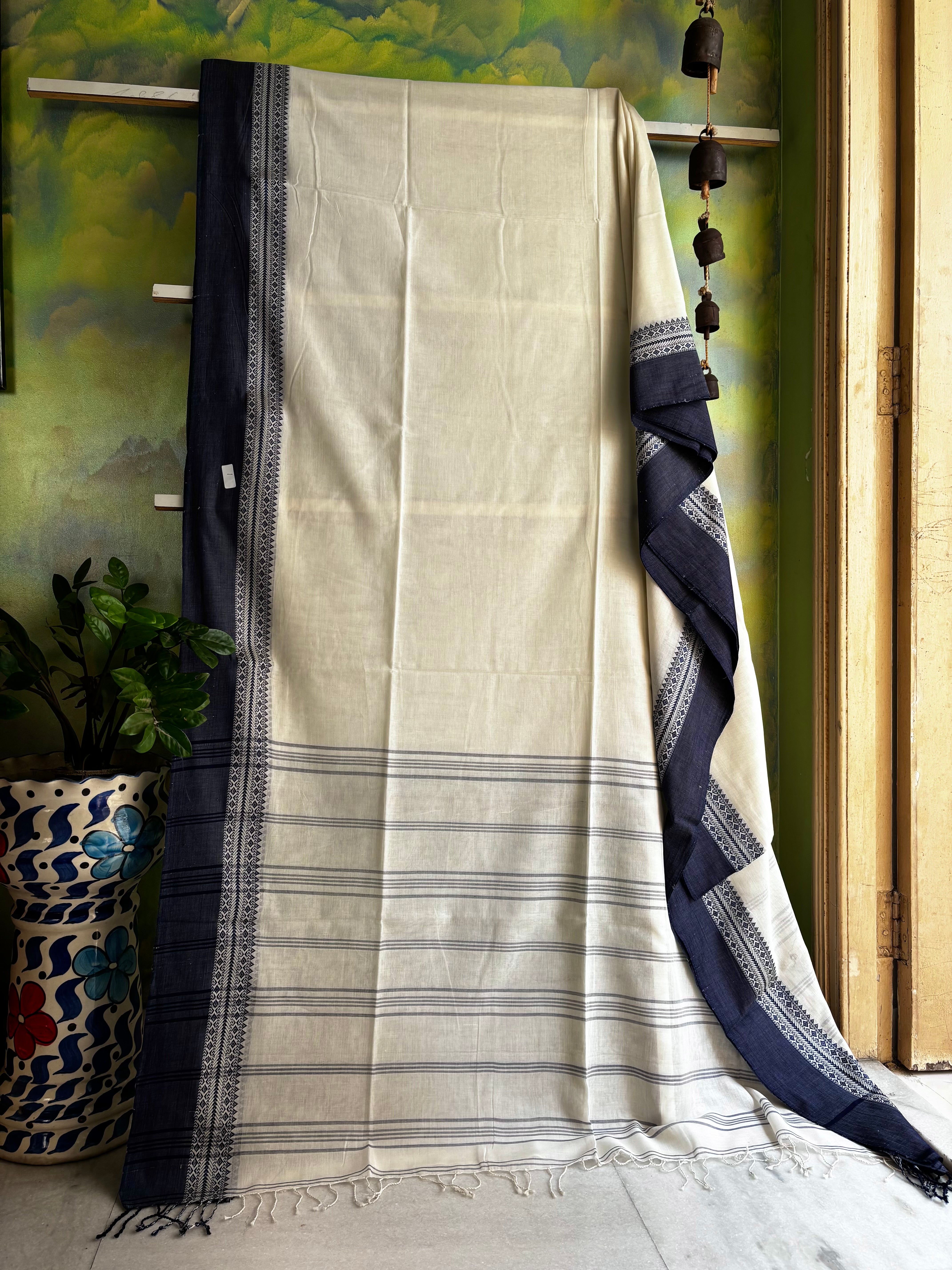 Handwoven White Blue Phulia Cotton Saree