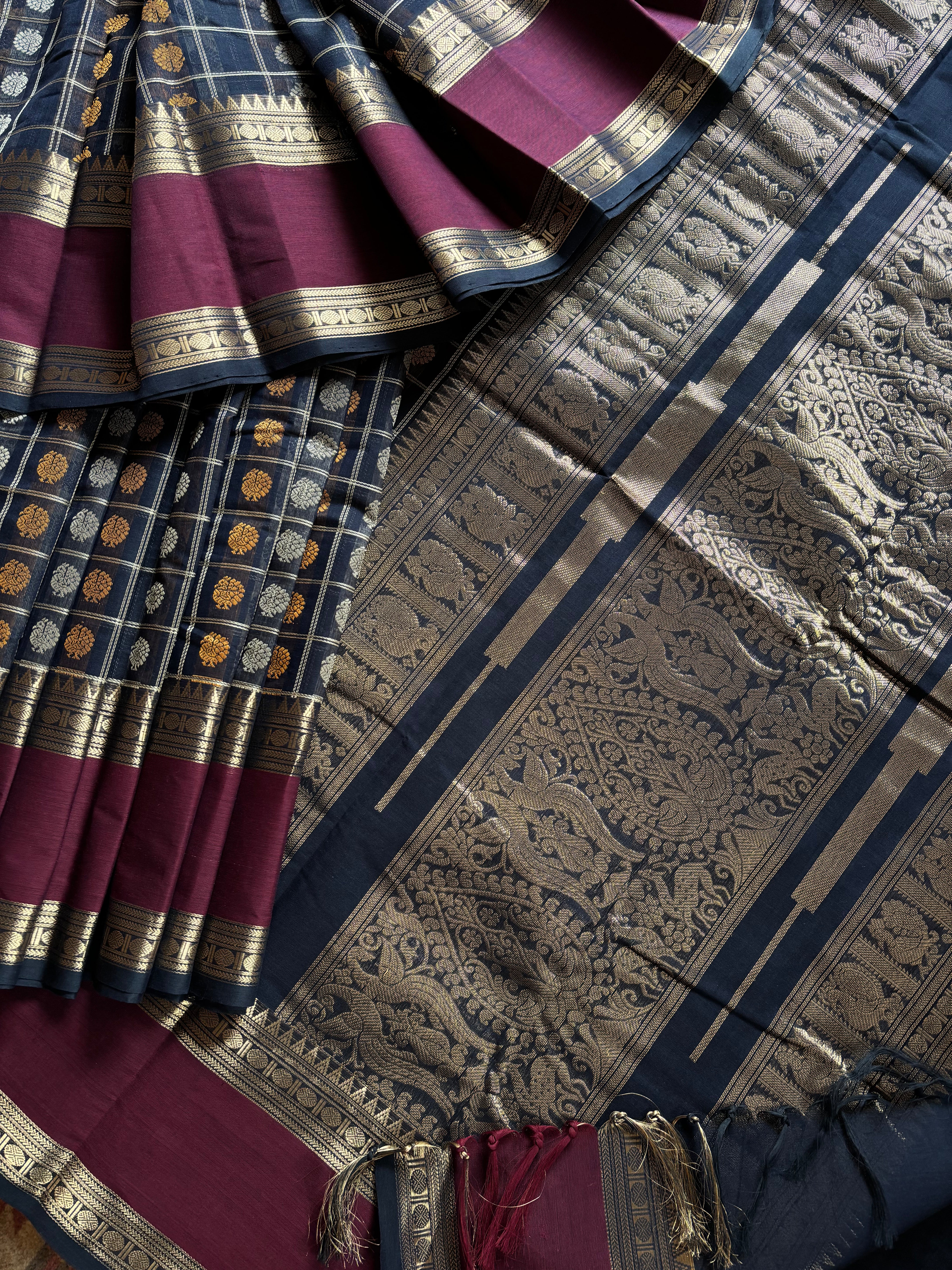 Handwoven Rich Black Colour Kanchipuram Cotton Saree
