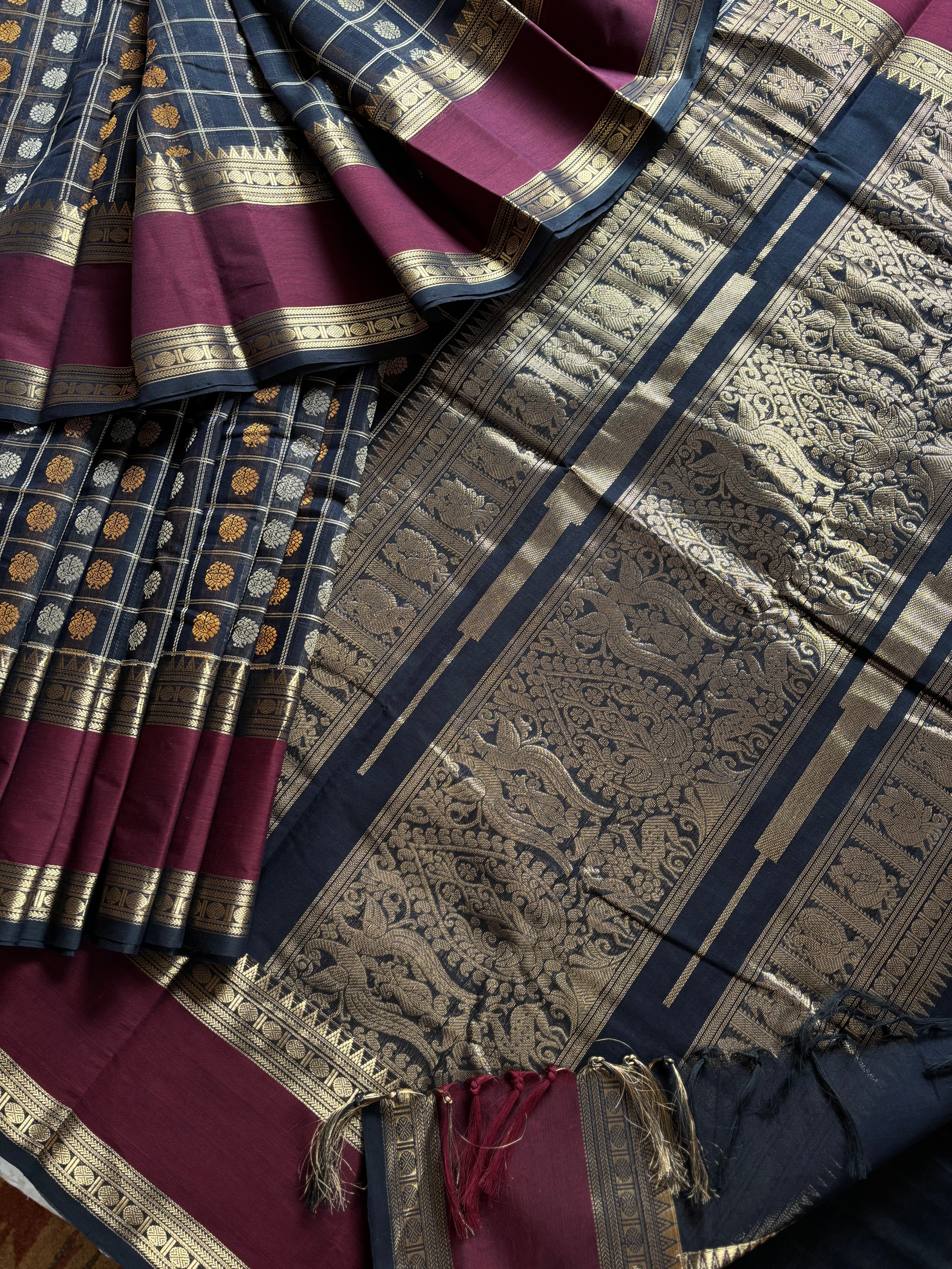 Handwoven Rich Black Colour Kanchipuram Cotton Saree