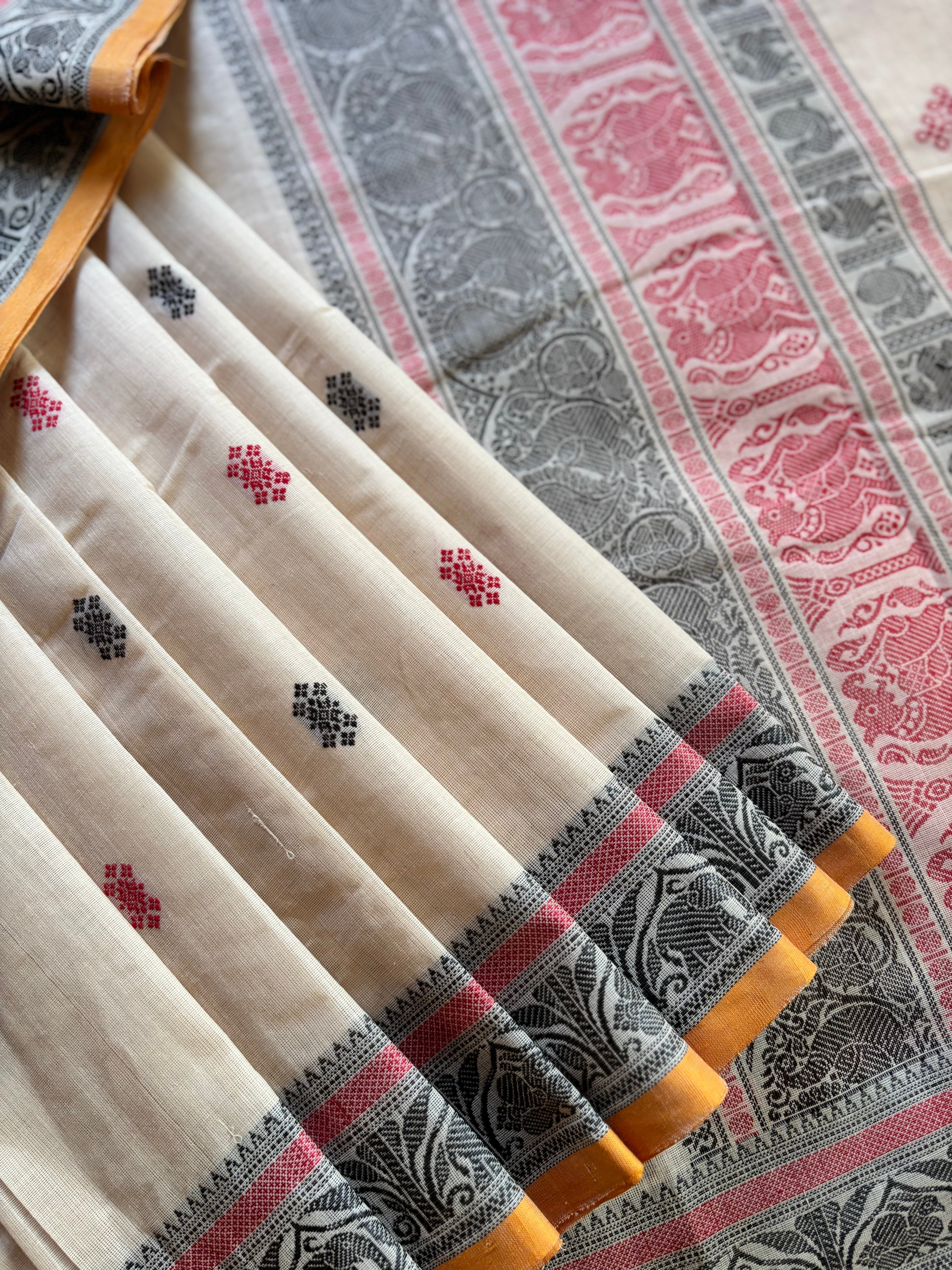 Handwoven Rich Beige Colour Kanchipuram Cotton Saree