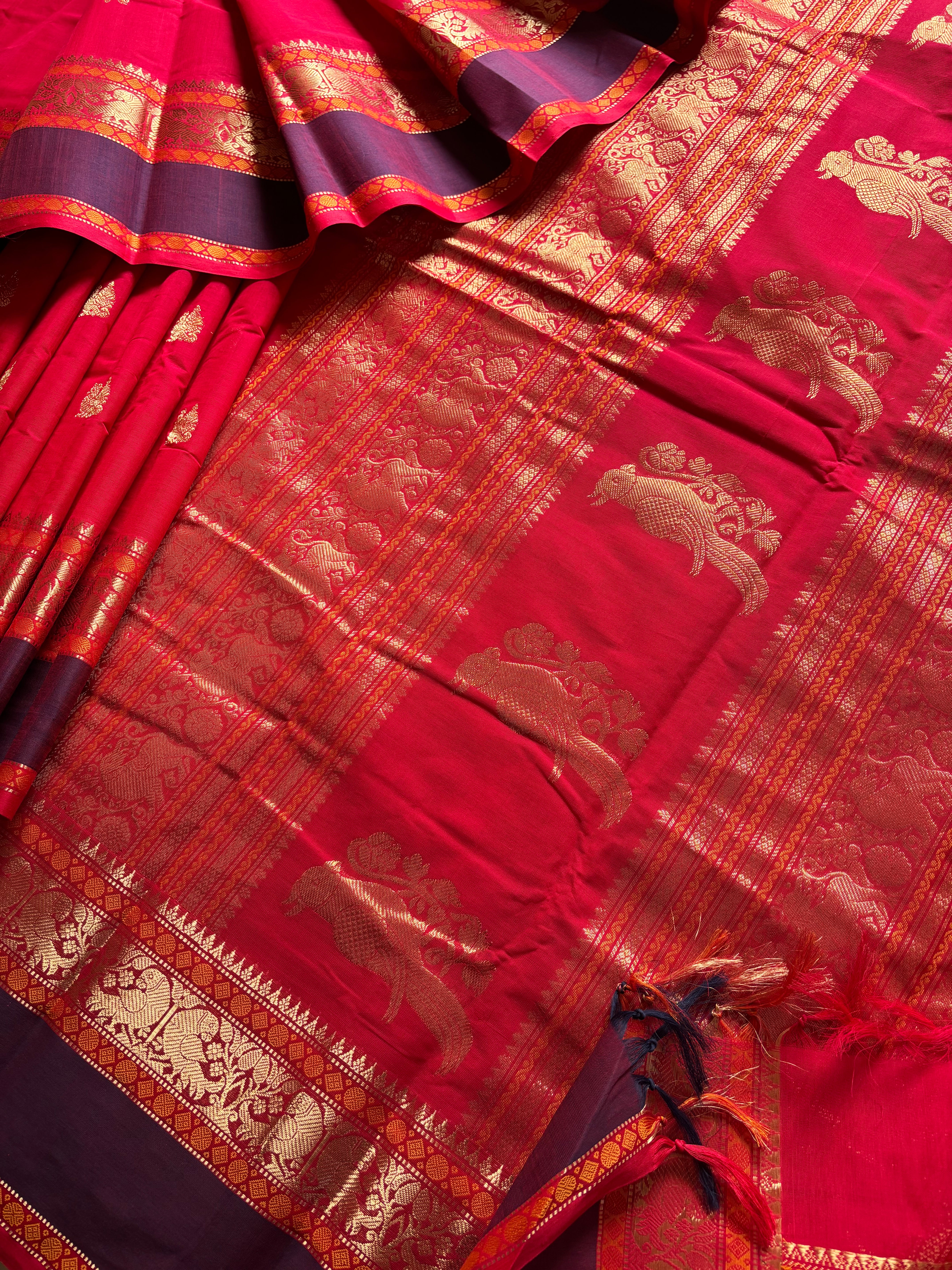 Handwoven Rich Red Colour Kanchipuram Cotton Saree