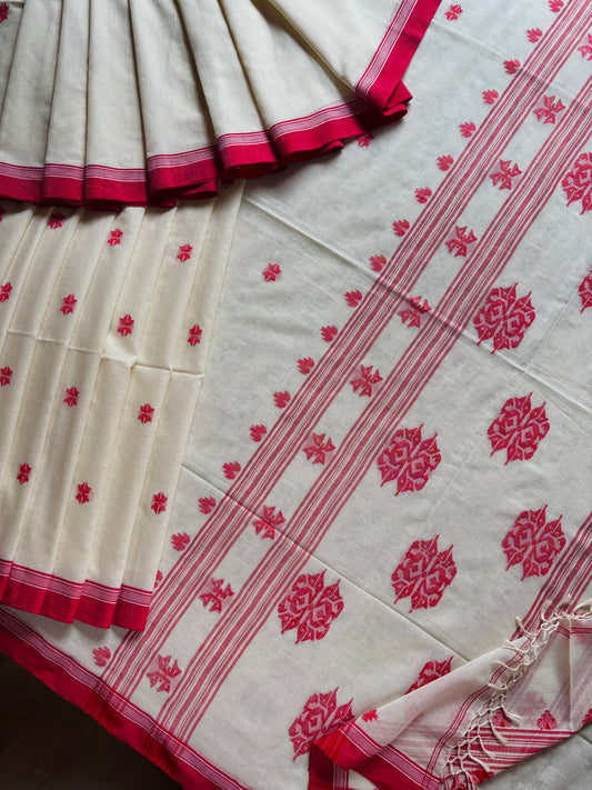 Handwoven Ivory Red Cotton Jamdani Saree