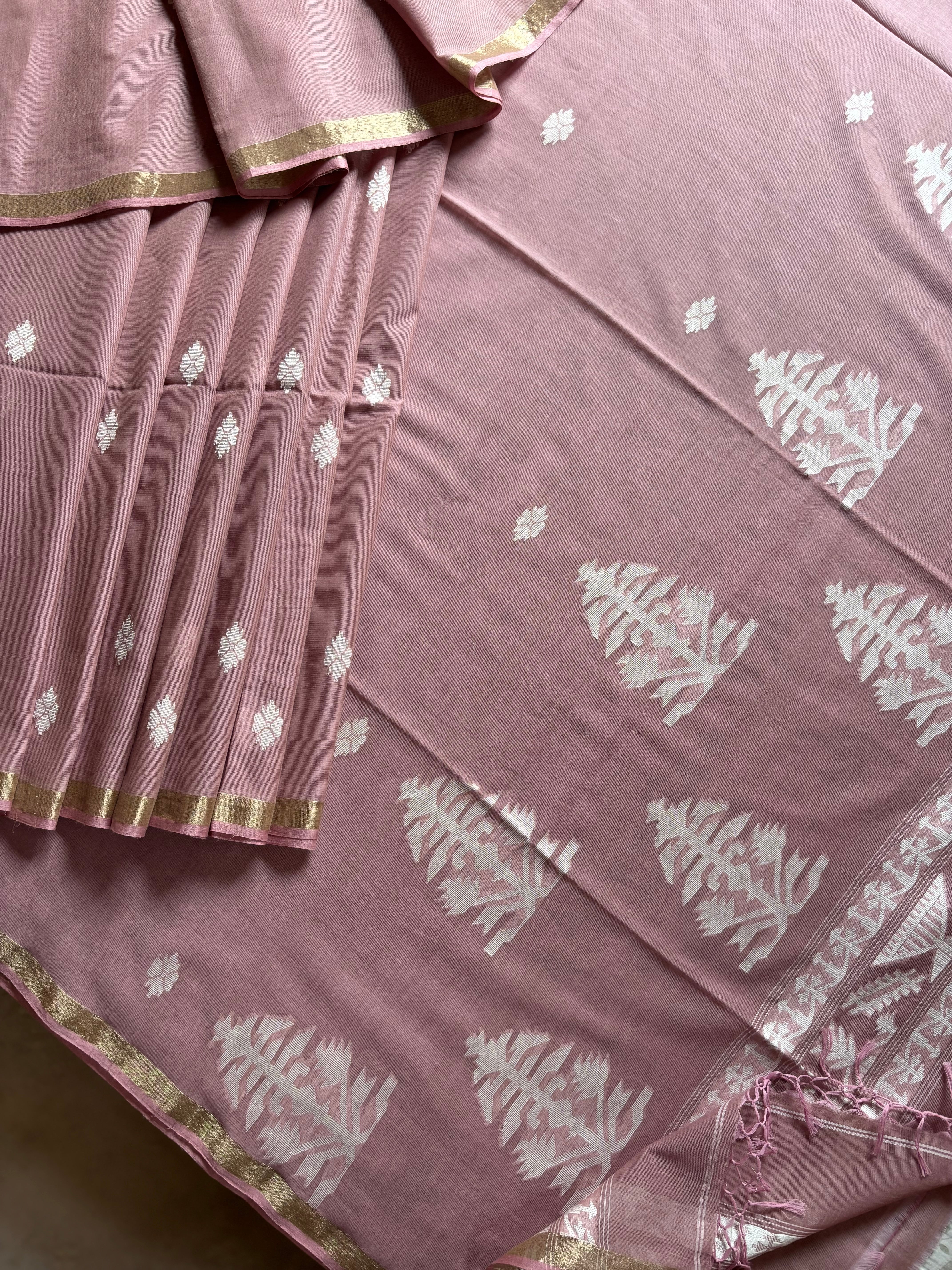 Hanwoven Dusty Pin Colour Cotton Jamdani Saree