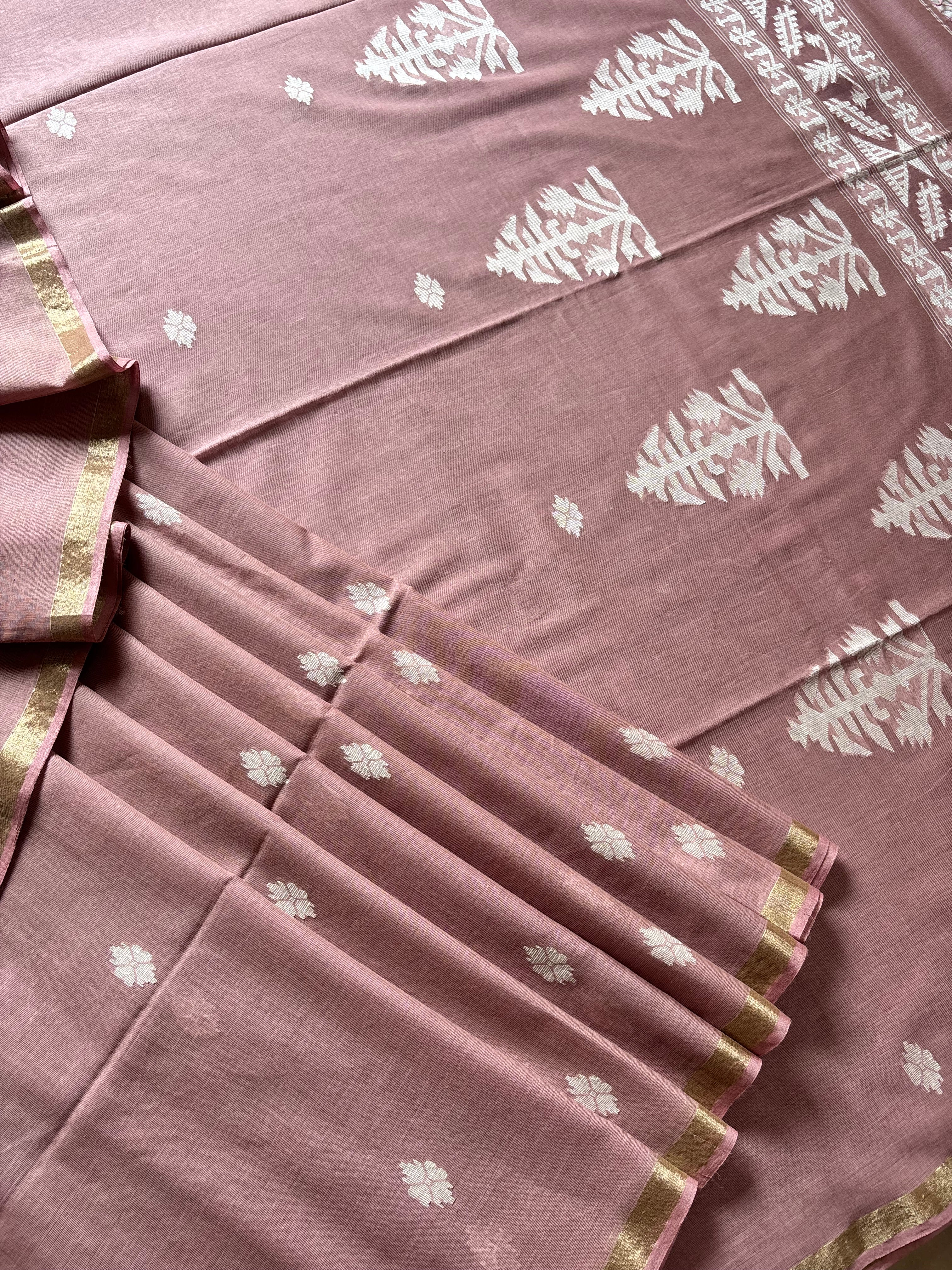 Hanwoven Dusty Pin Colour Cotton Jamdani Saree