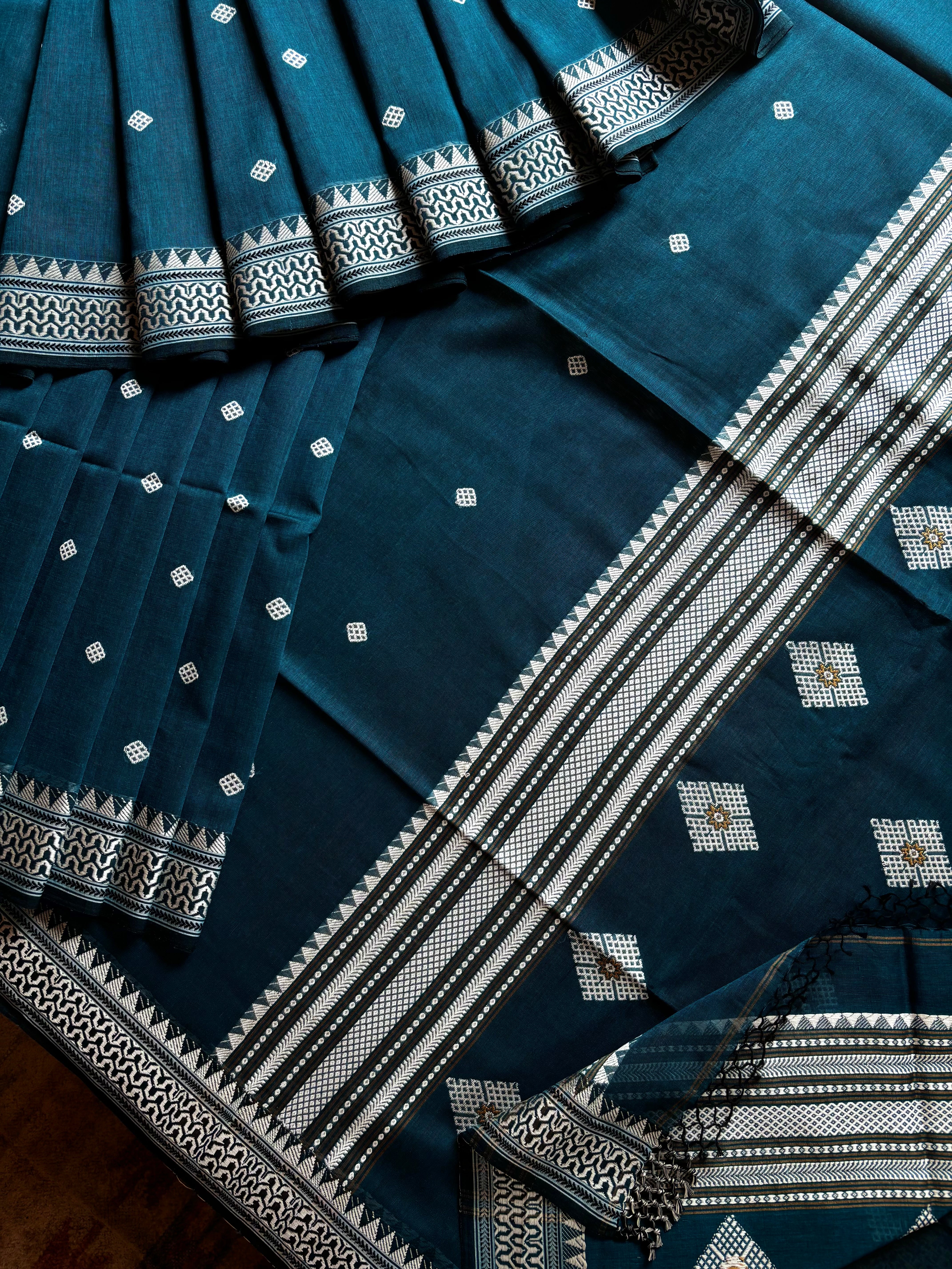 Handwoven Teal Blue Phulia Cotton Saree