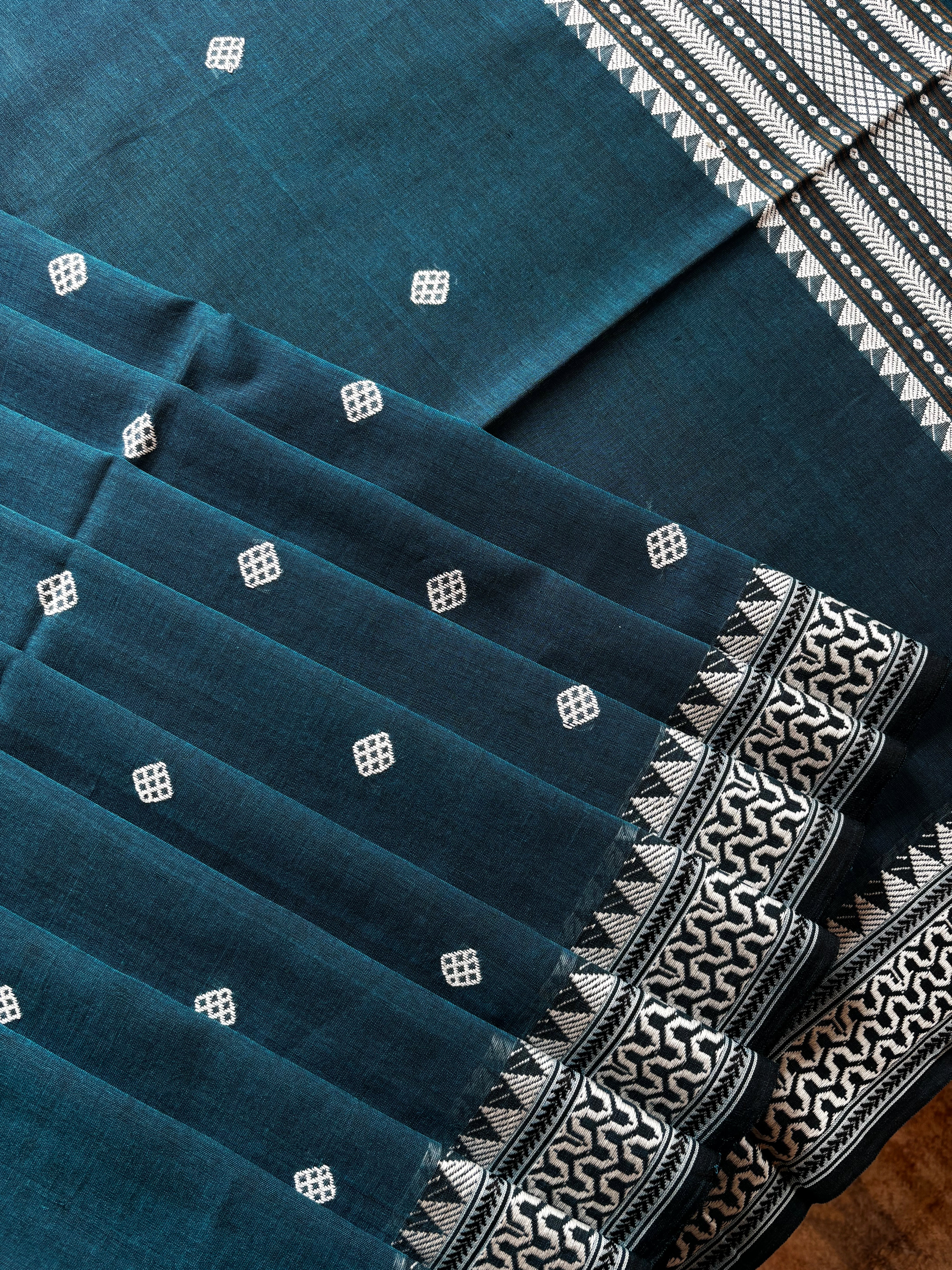 Handwoven Teal Blue Phulia Cotton Saree