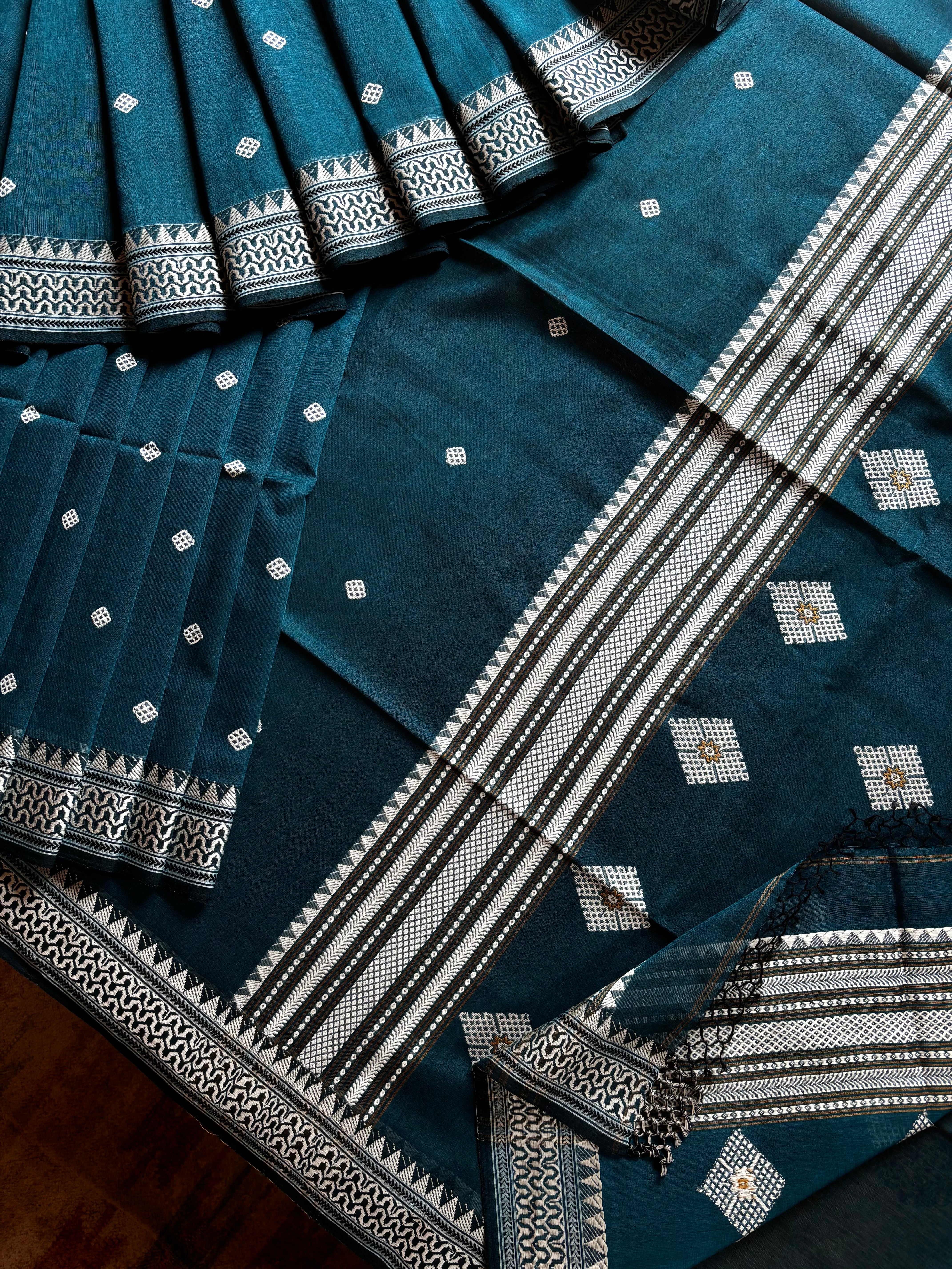 Handwoven Teal Blue Phulia Cotton Saree