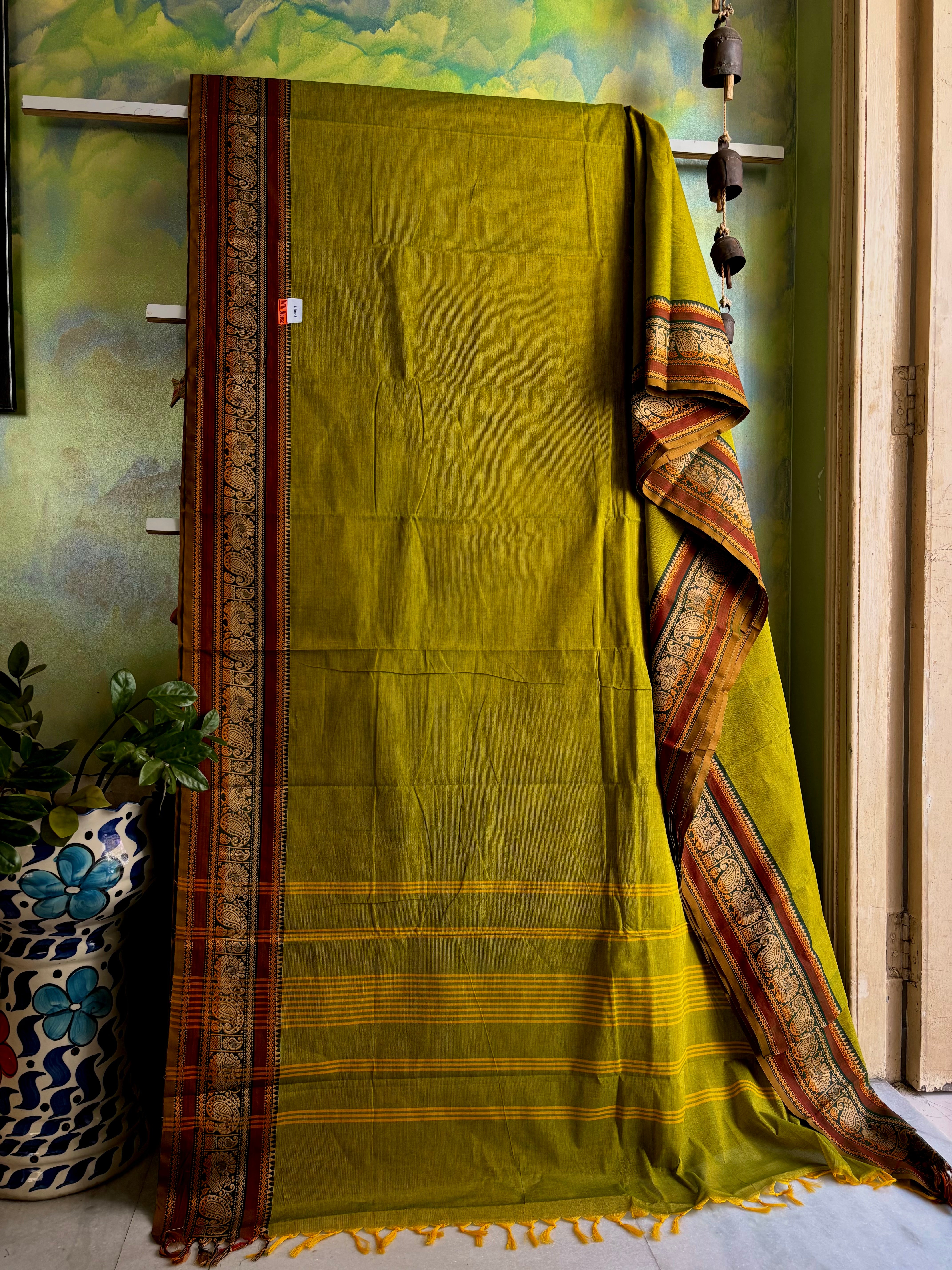 Pure Cotton  Parrot Green Without Zari Kanchipuram Saree