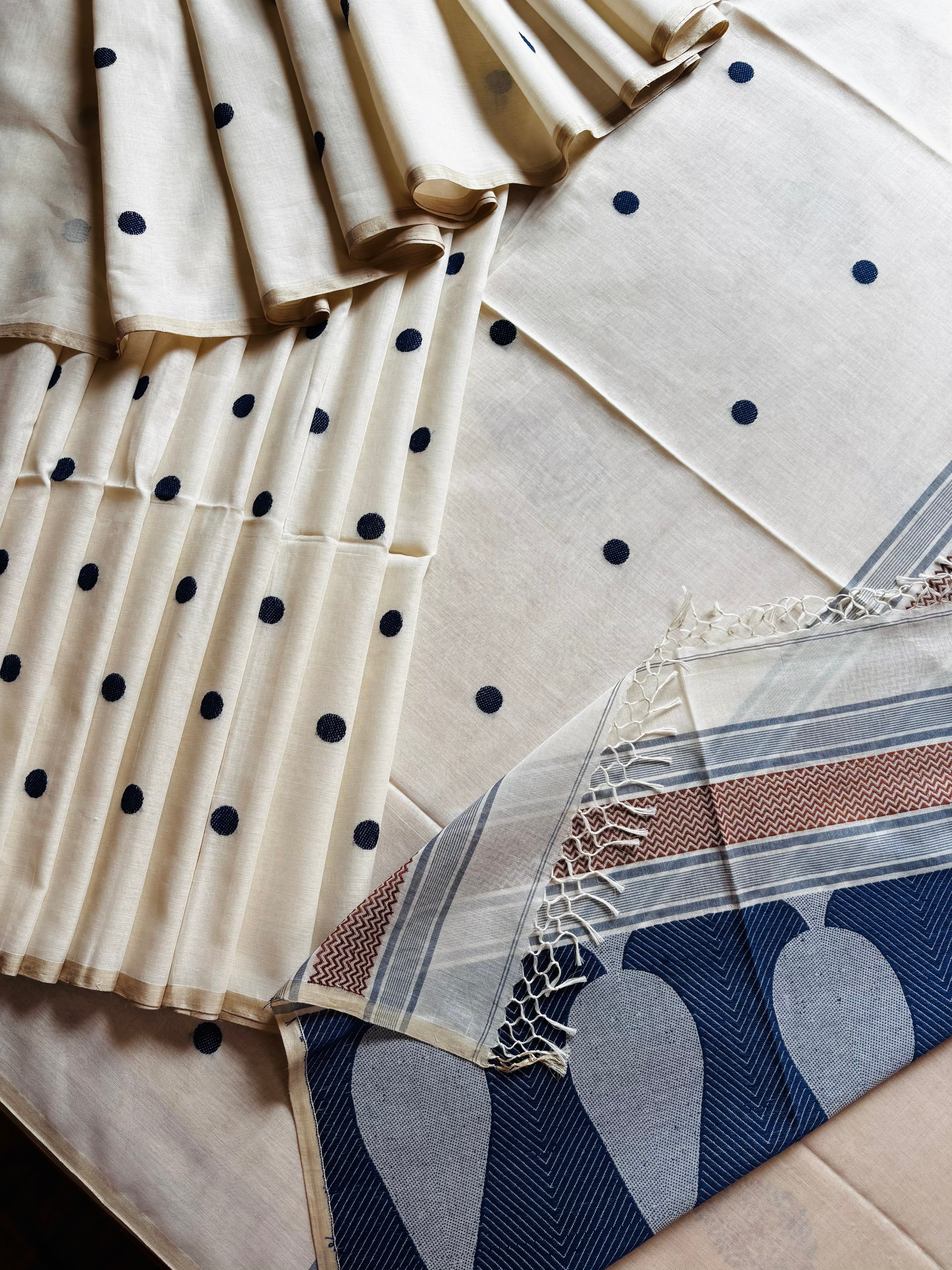 Handwoven Pearl White Phulia Cotton Saree
