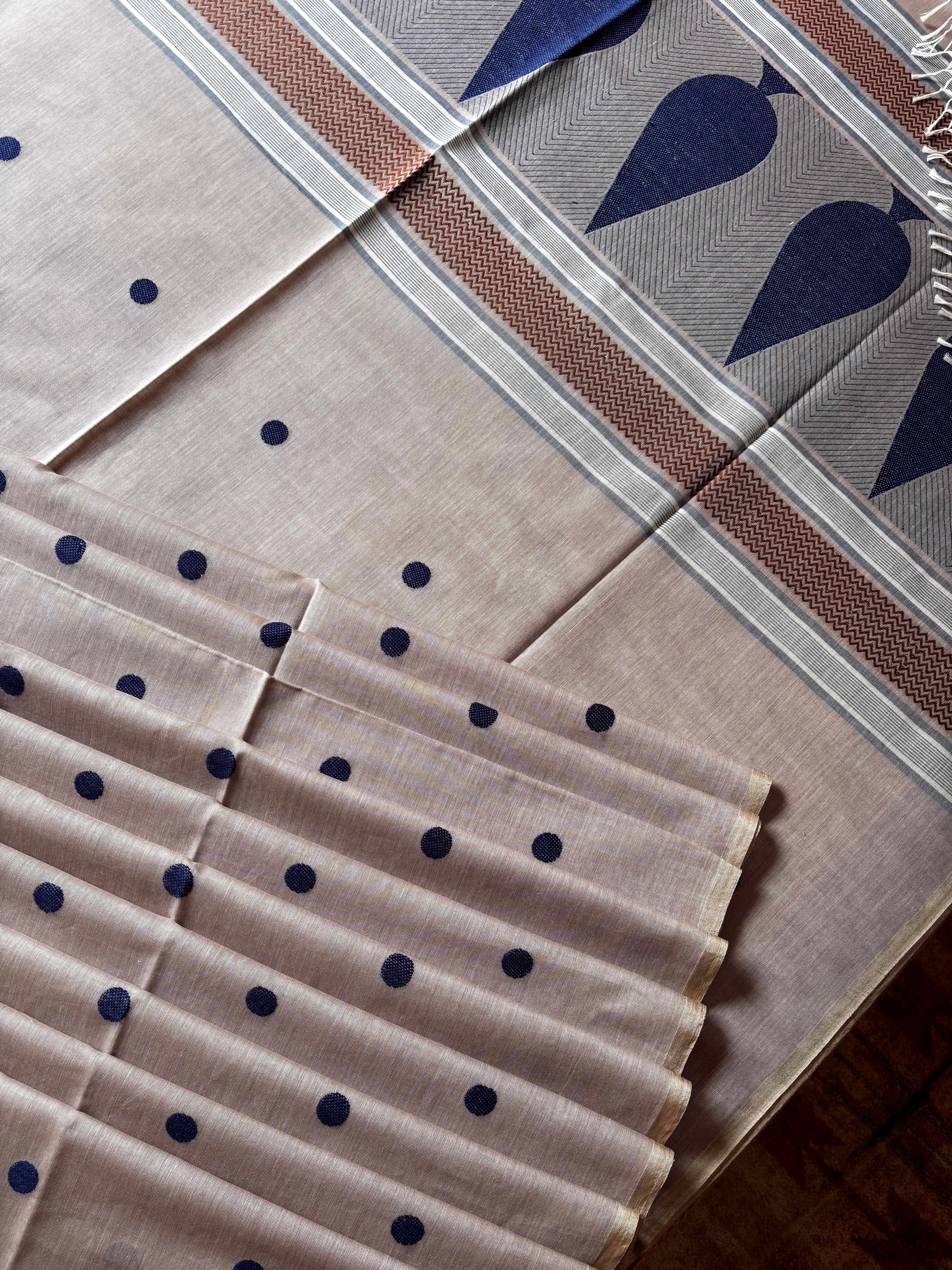 Handwoven Light Pinkish Beige Colour Phulia Cotton Saree