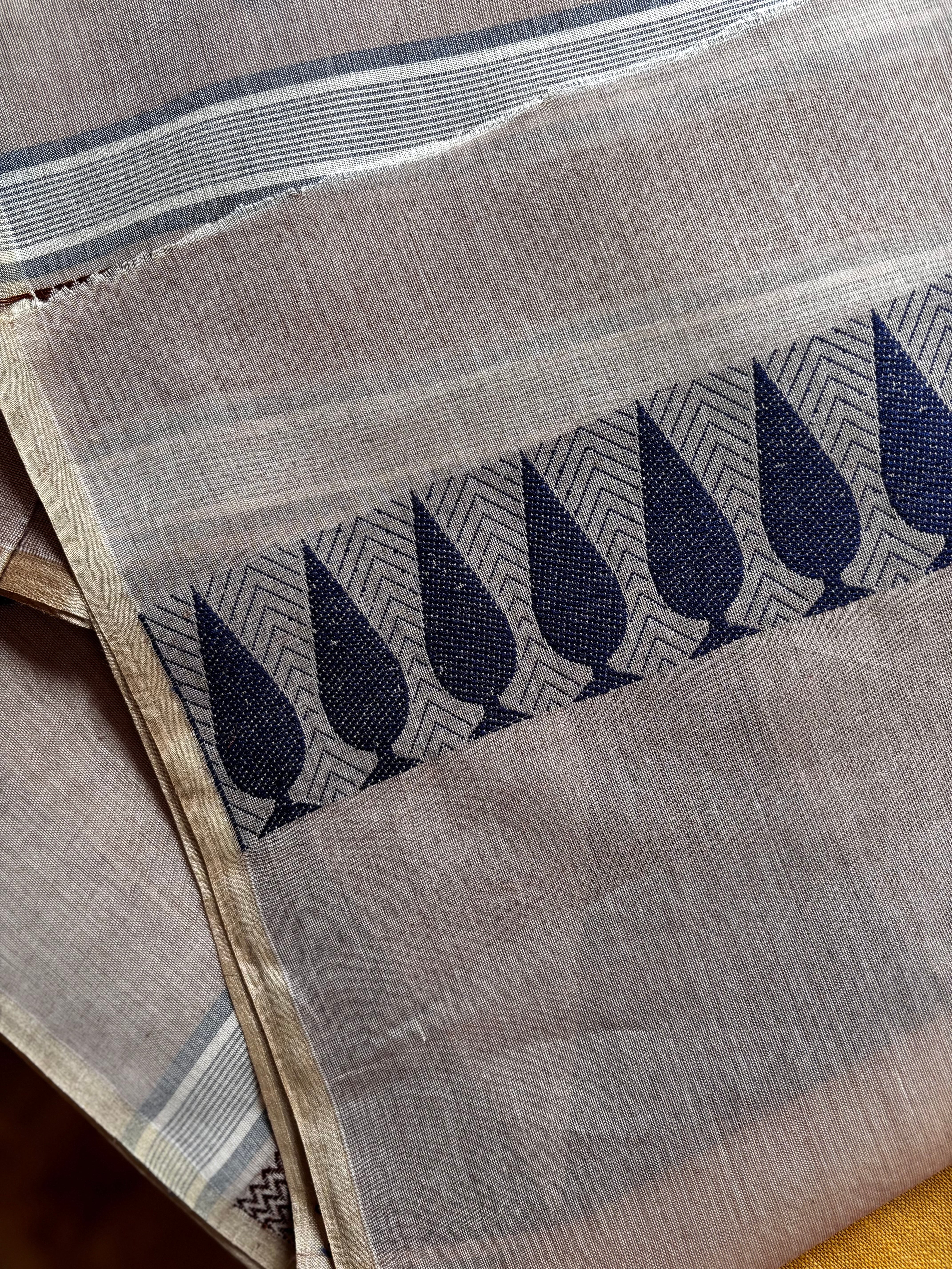 Handwoven Light Pinkish Beige Colour Phulia Cotton Saree