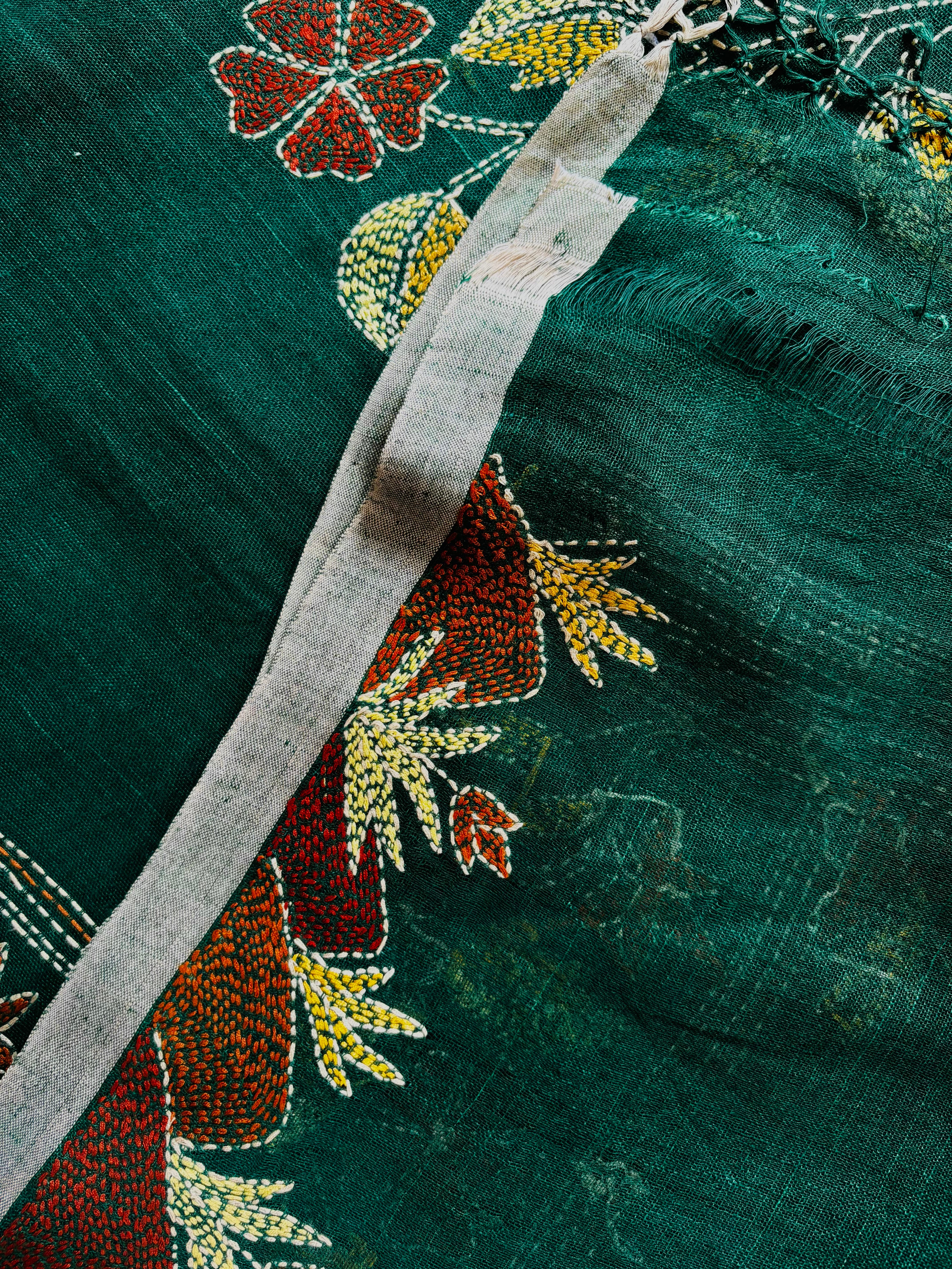 Handwoven Bottle Green Colour Linen Kantha Saree