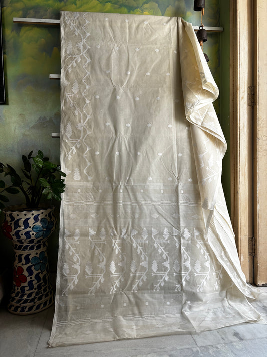 Handwoven Offwhite Cotton Jamdani Saree