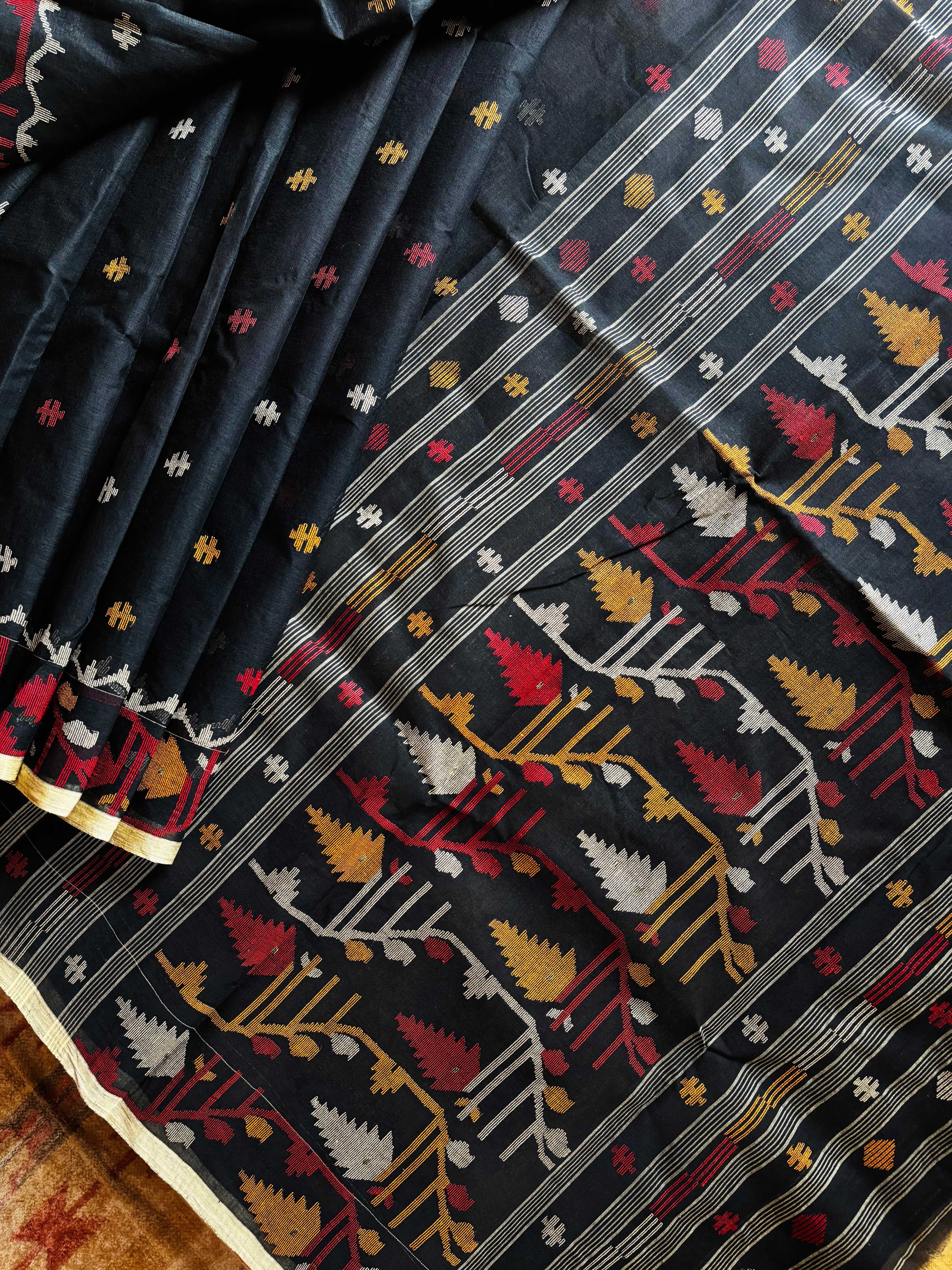 Handwoven Black Colour Cotton Jamdani Saree