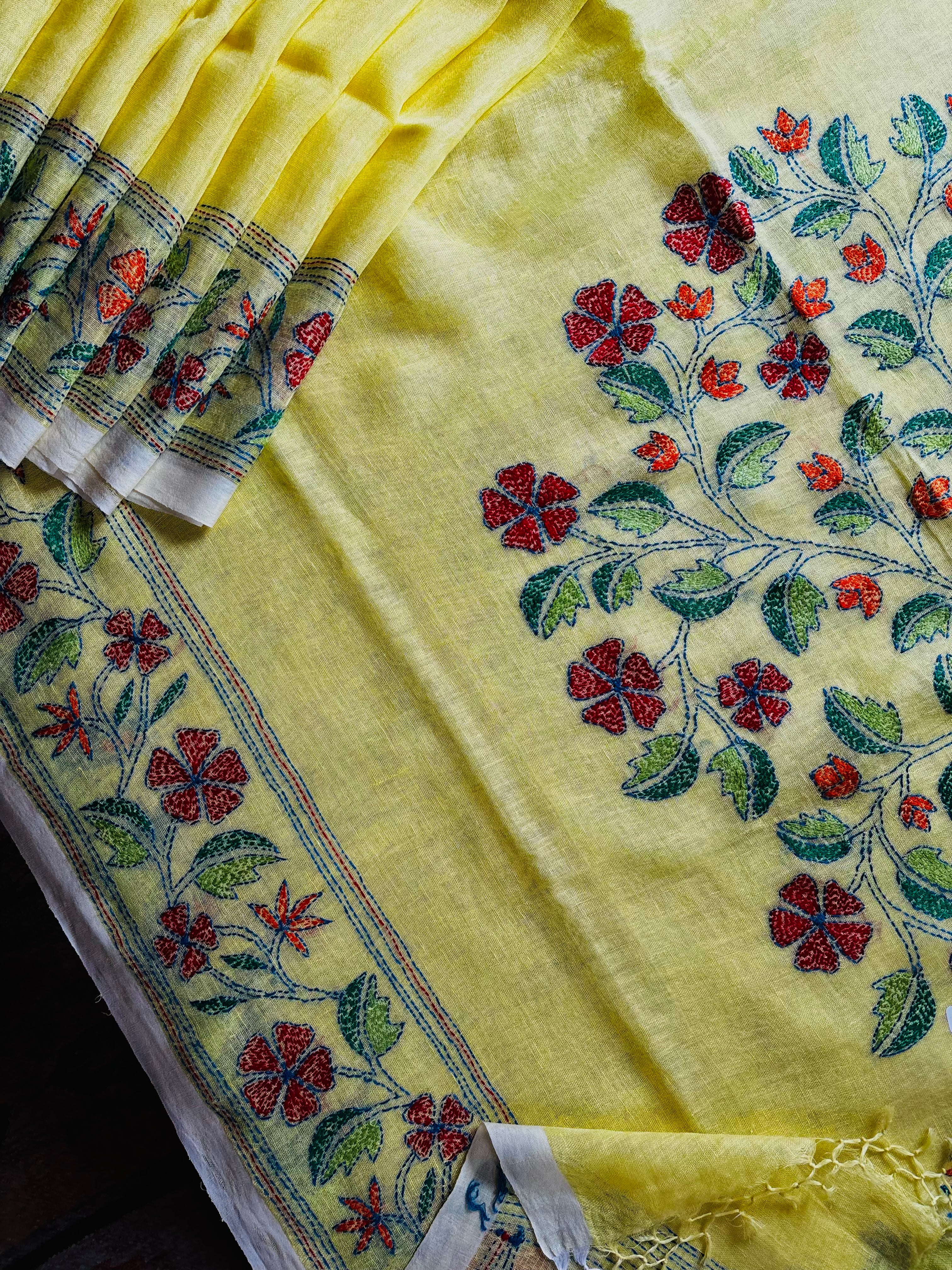 Handwoven Lemon Yellow Colour Linen Kantha Saree