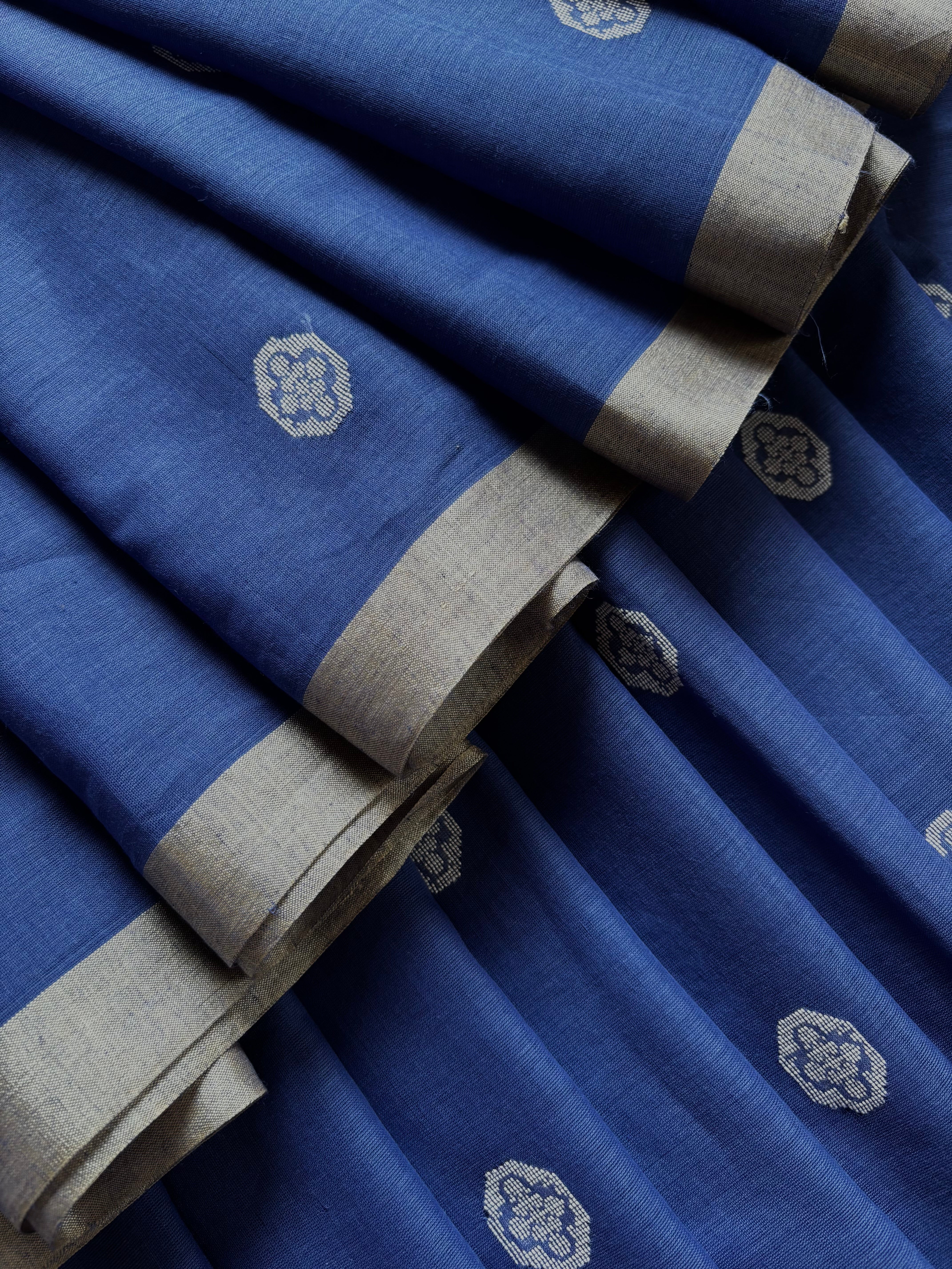 Handwoven Matte Blue Colour Cotton Jamdani Saree