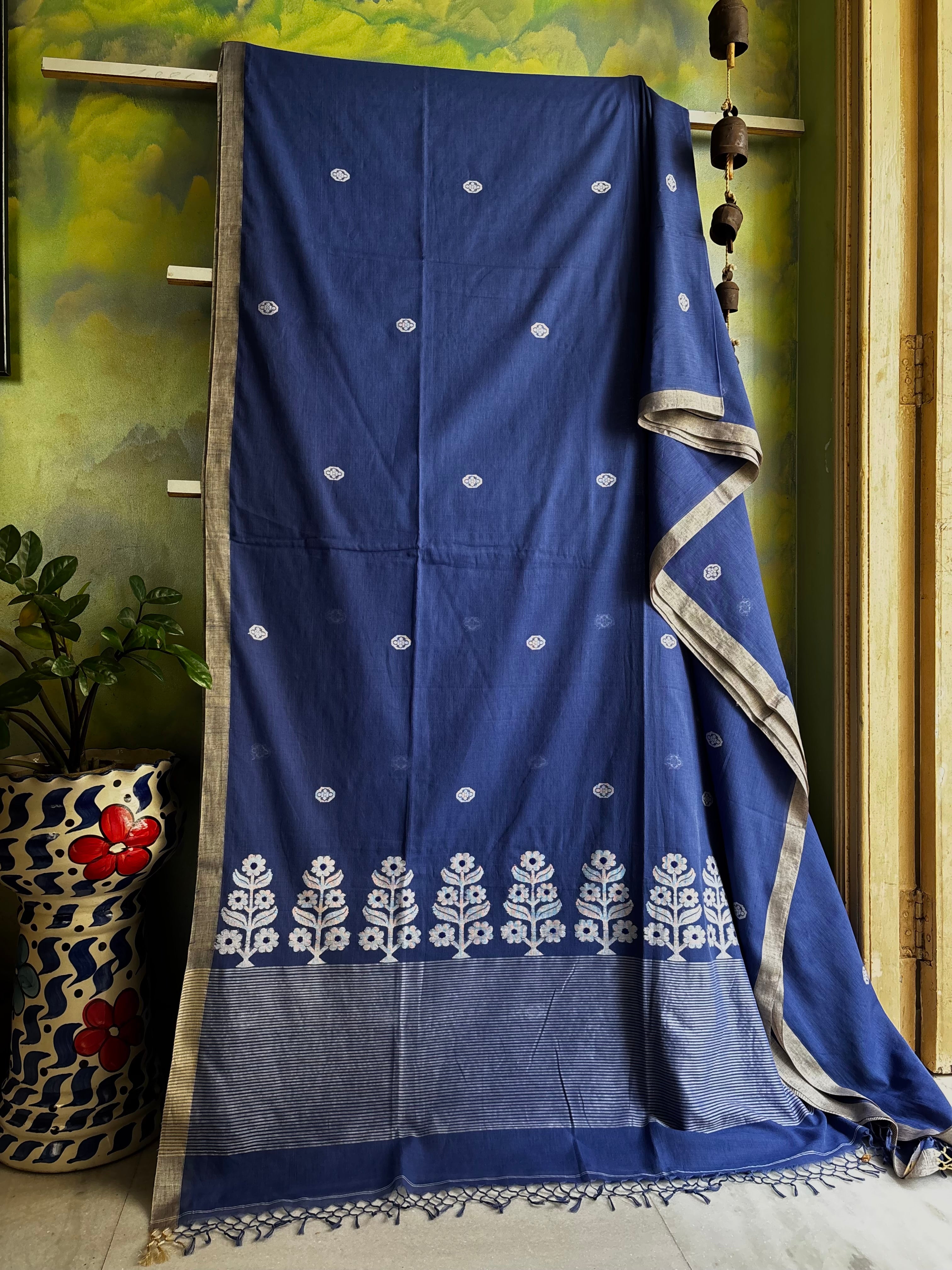 Handwoven Matte Blue Colour Cotton Jamdani Saree