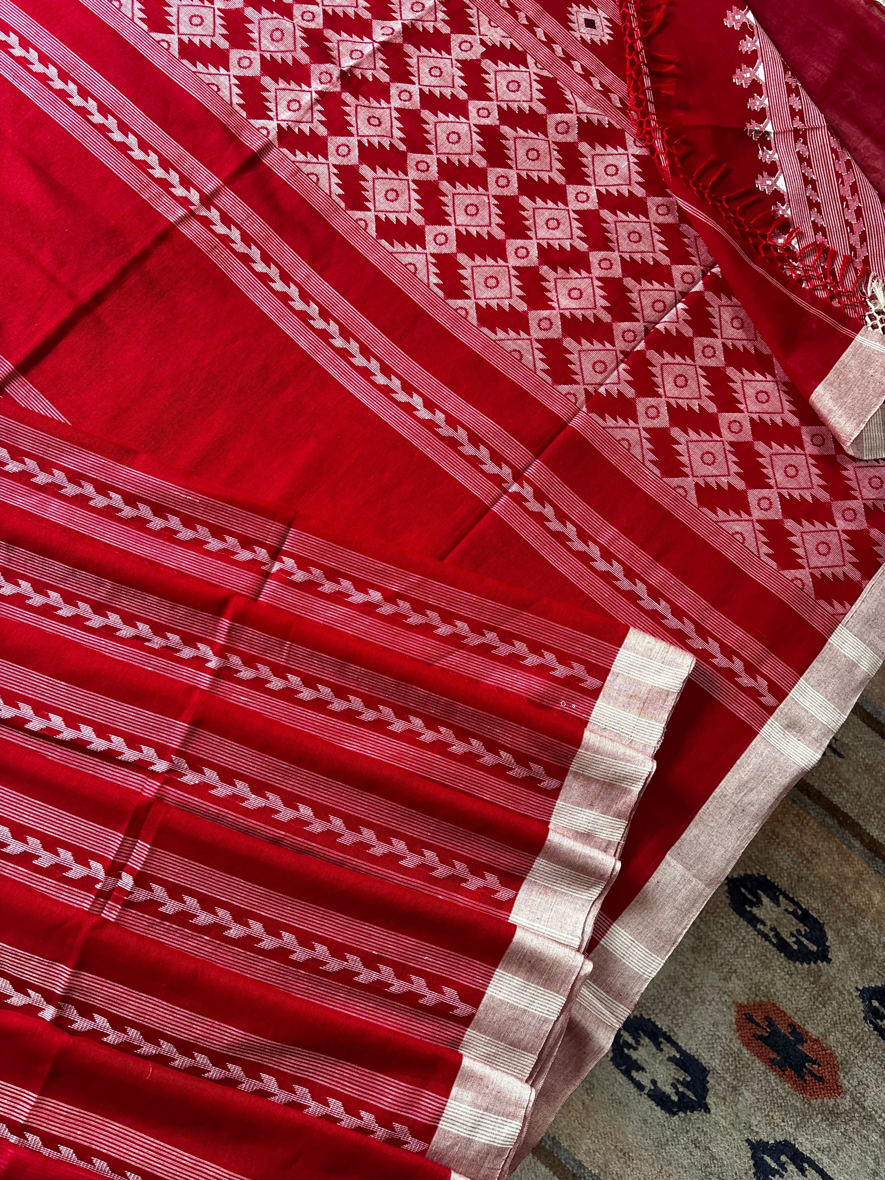 Handwoven Dark Red Colour Cotton Jamdani Saree