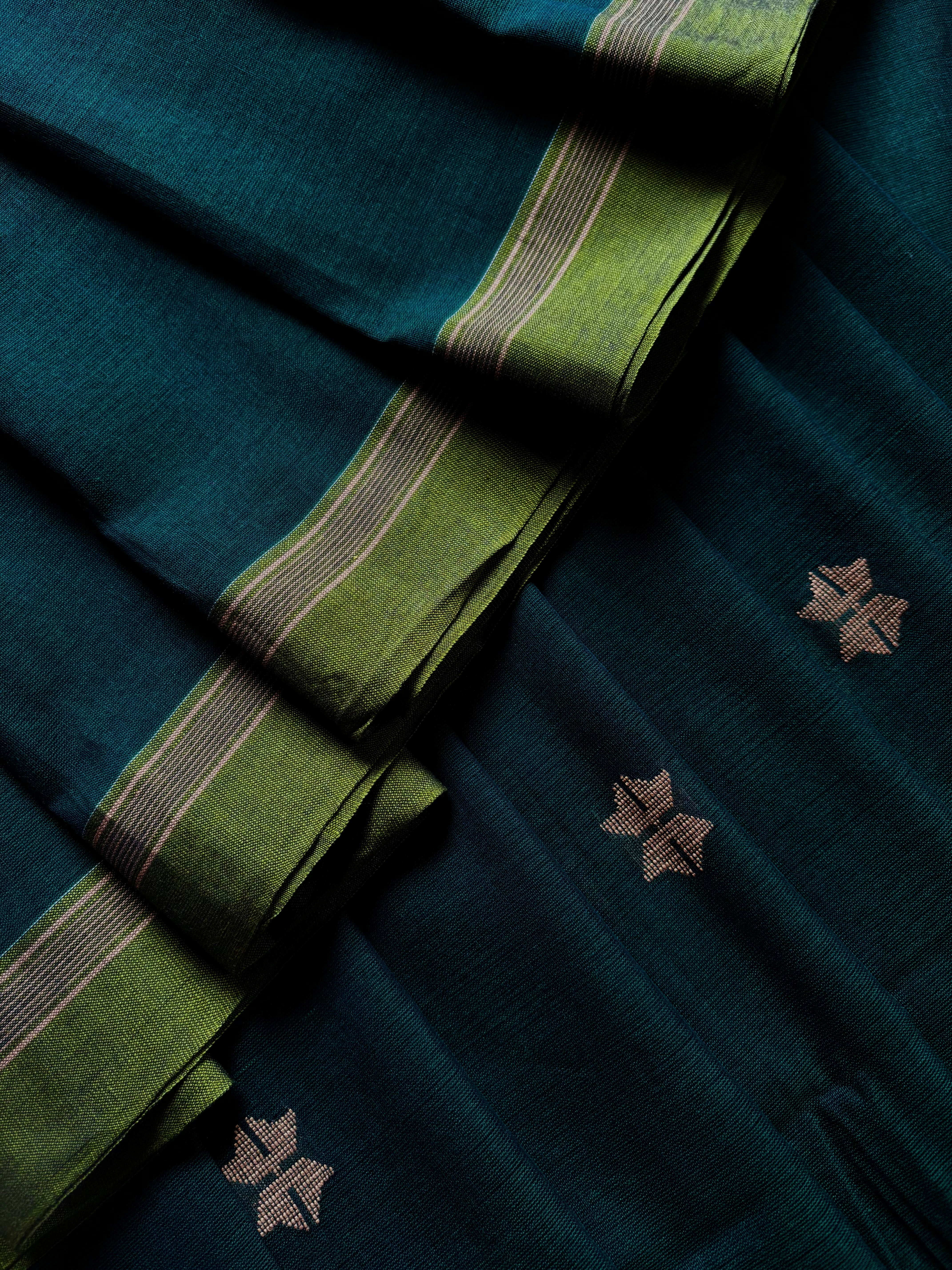 Handwoven Dark Bottle Colour Cotton Jamdani Saree