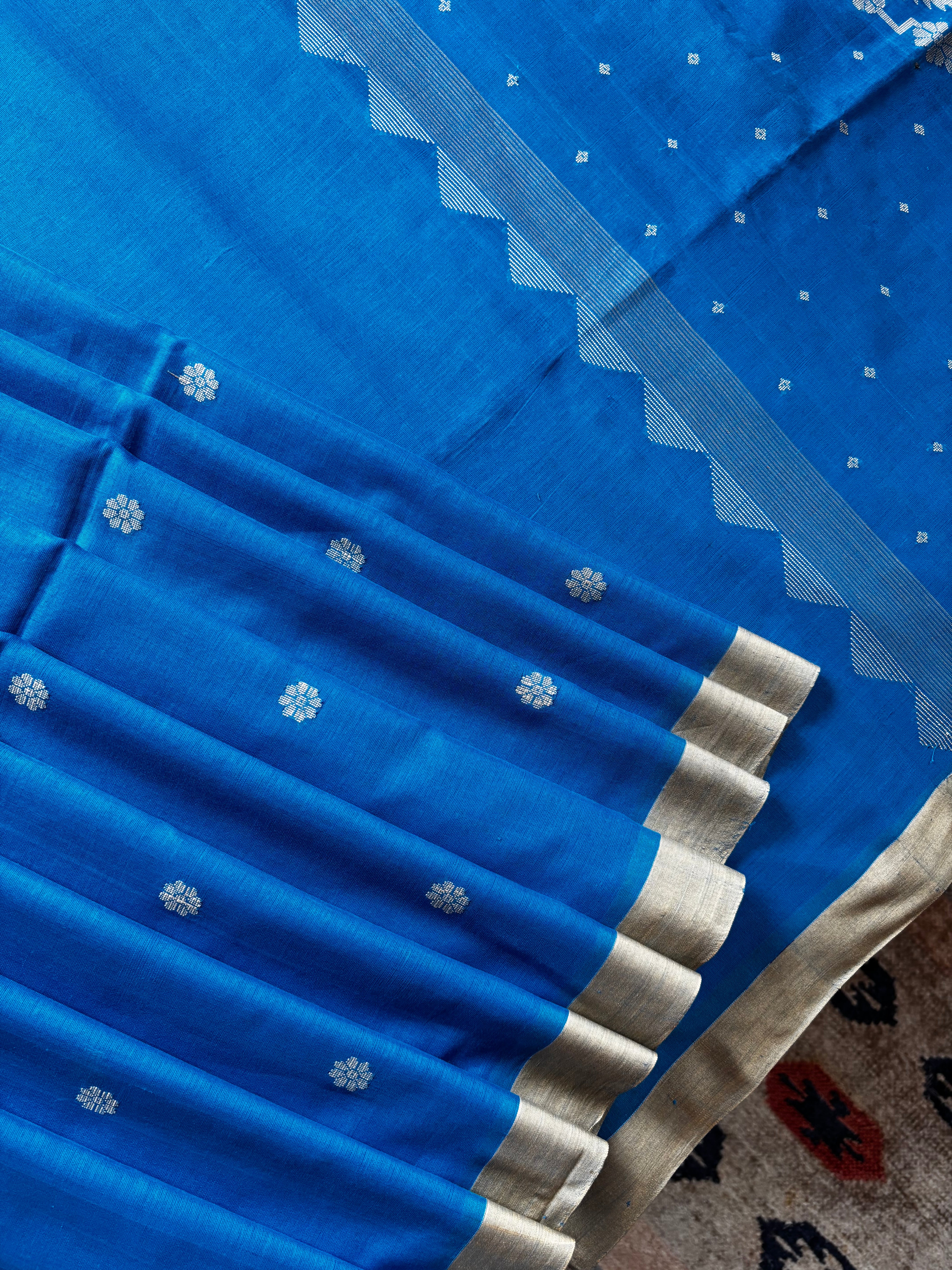Handwoven Firozi Blue Colour Cotton Jamdani Saree