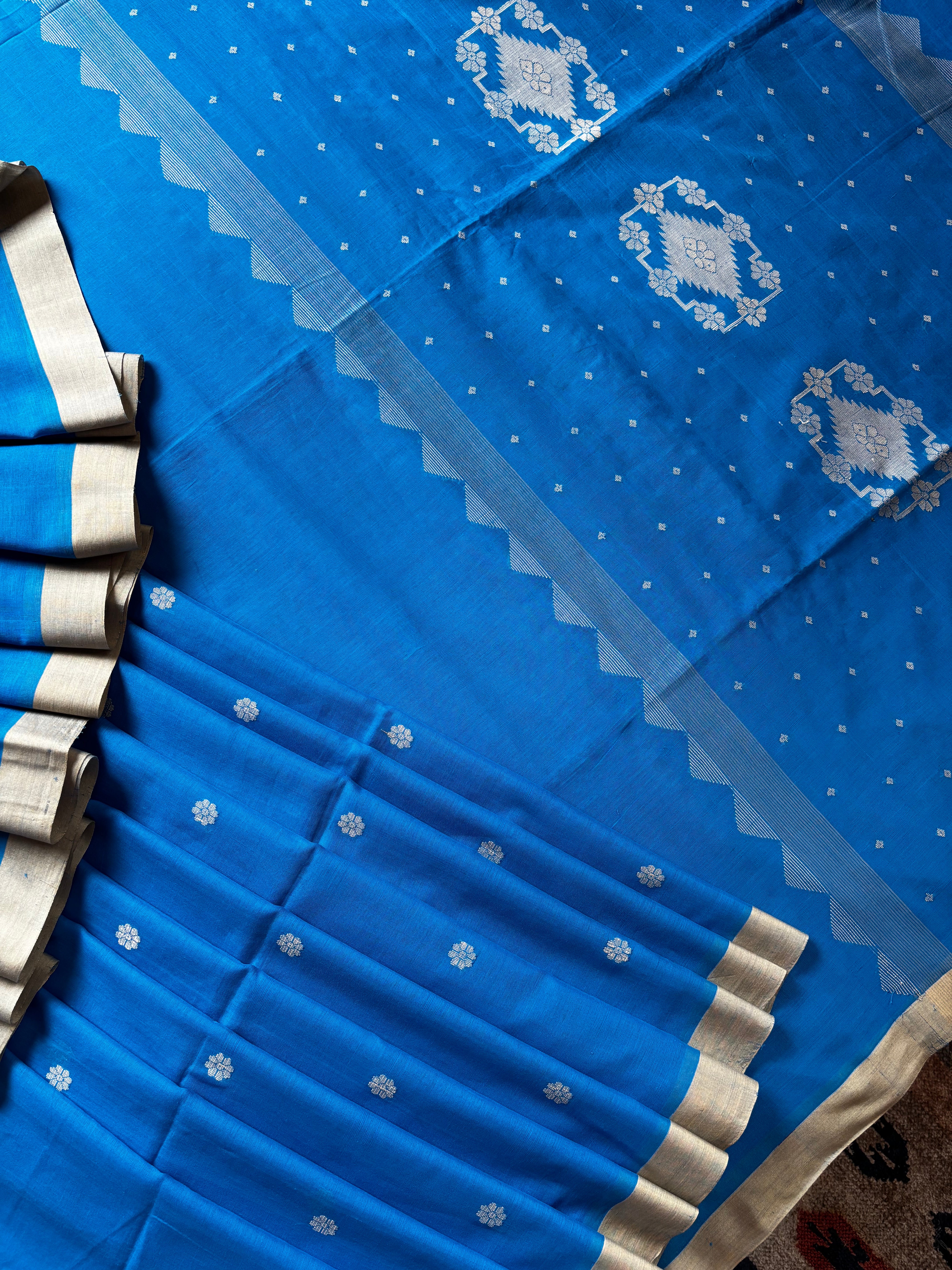 Handwoven Firozi Blue Colour Cotton Jamdani Saree