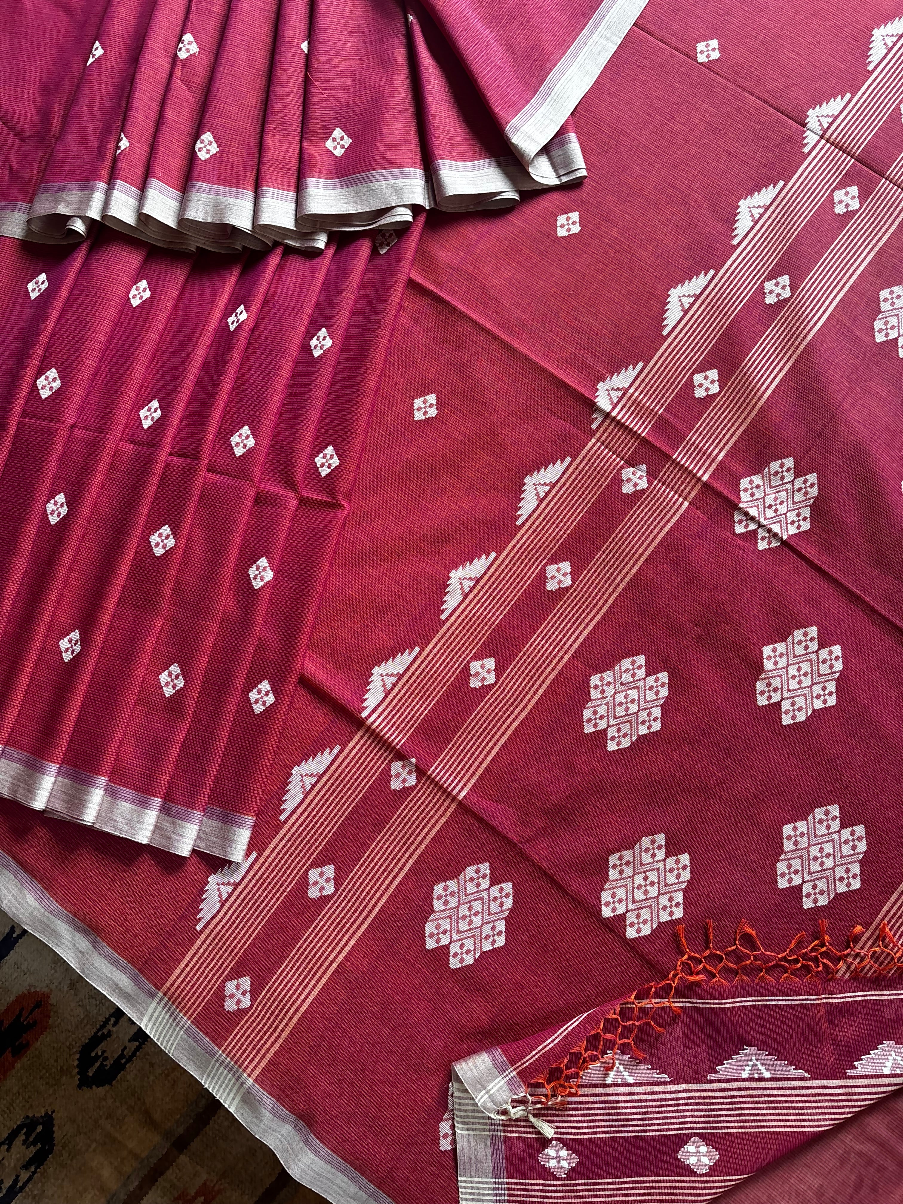 Handwoven Pink Purple Dual Toned Cotton Jamdani Saree