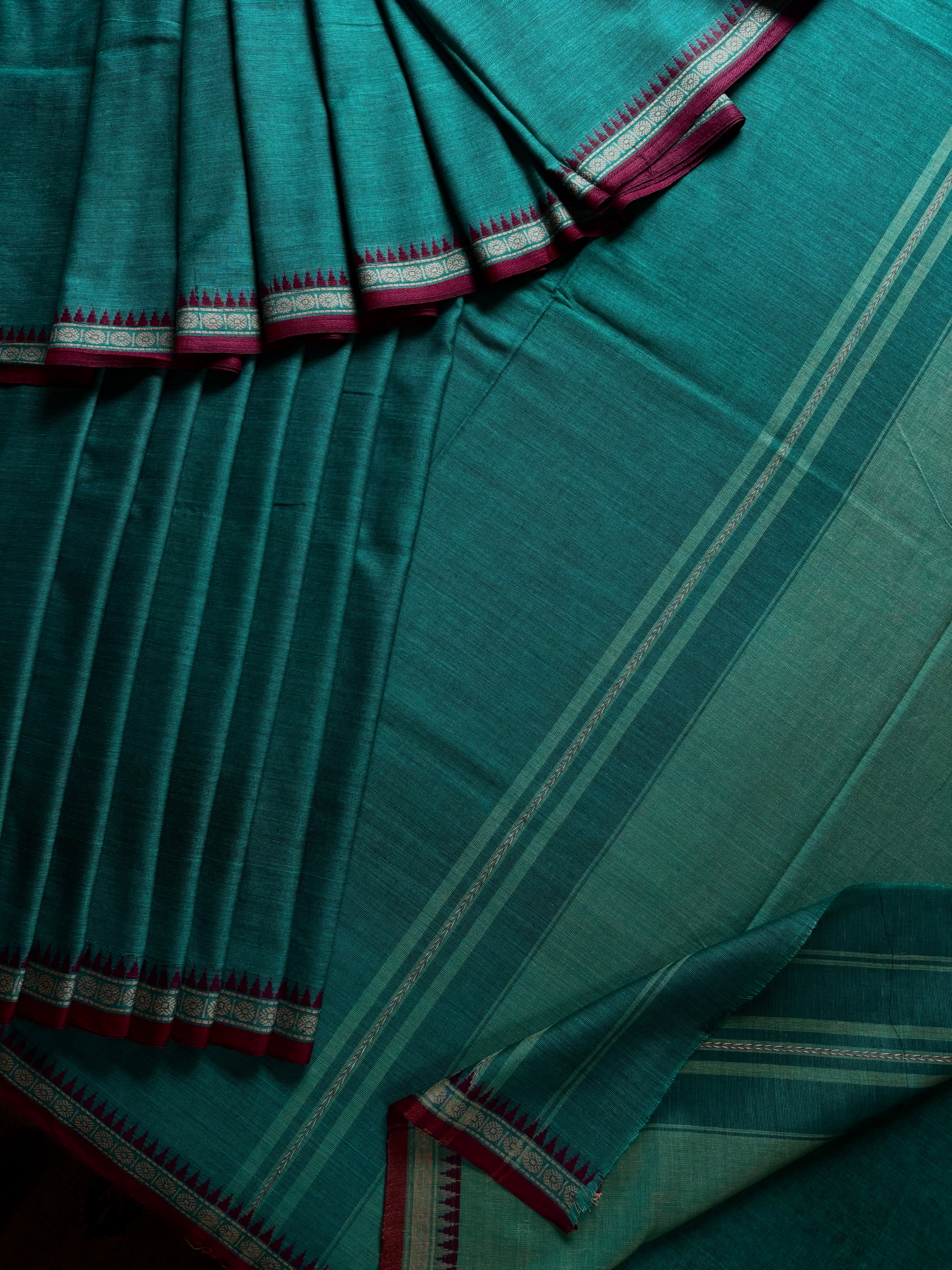 Handwoven Turquoise Green Colour Dhonekhali Cotton Saree
