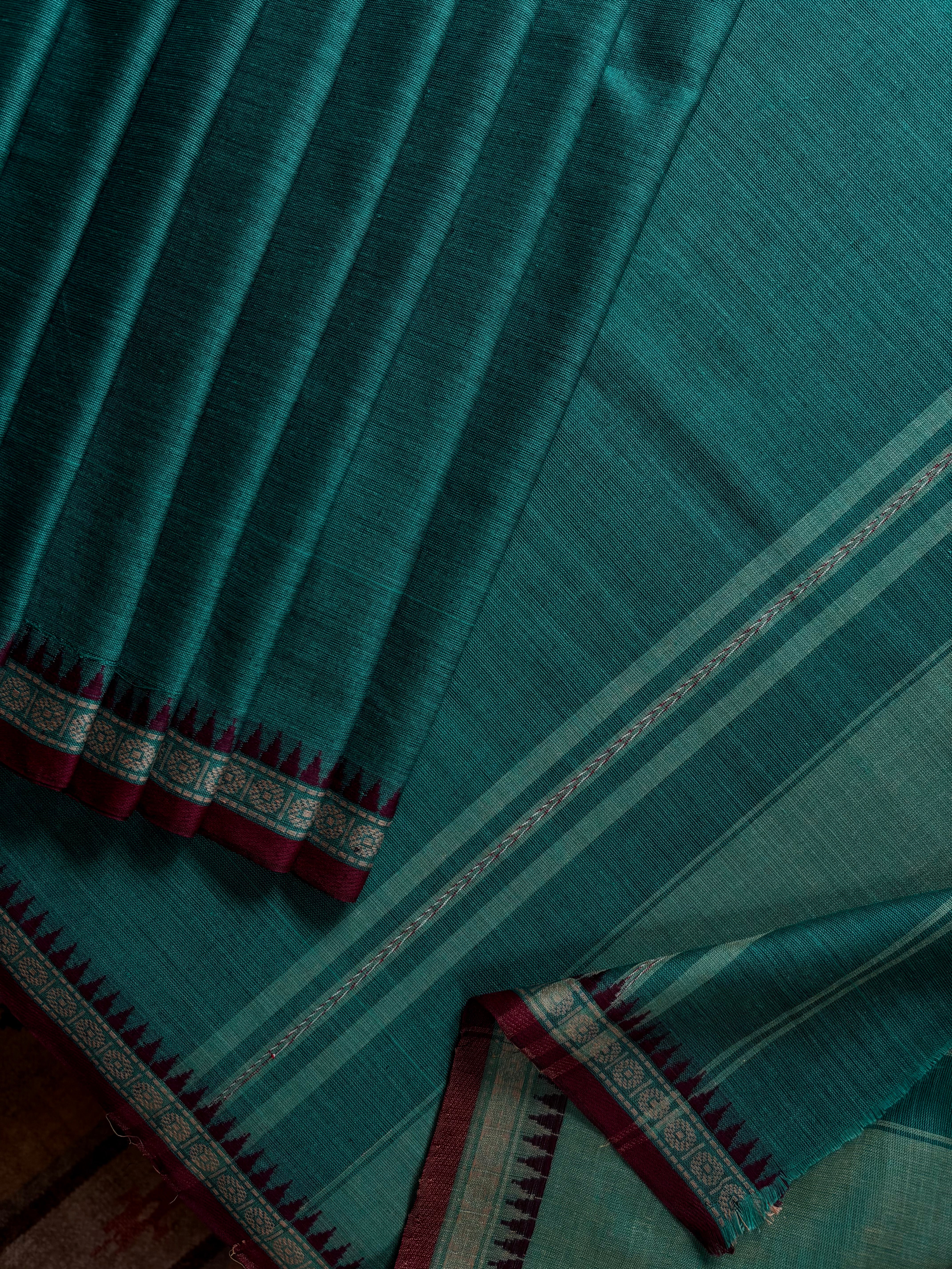 Handwoven Turquoise Green Colour Dhonekhali Cotton Saree