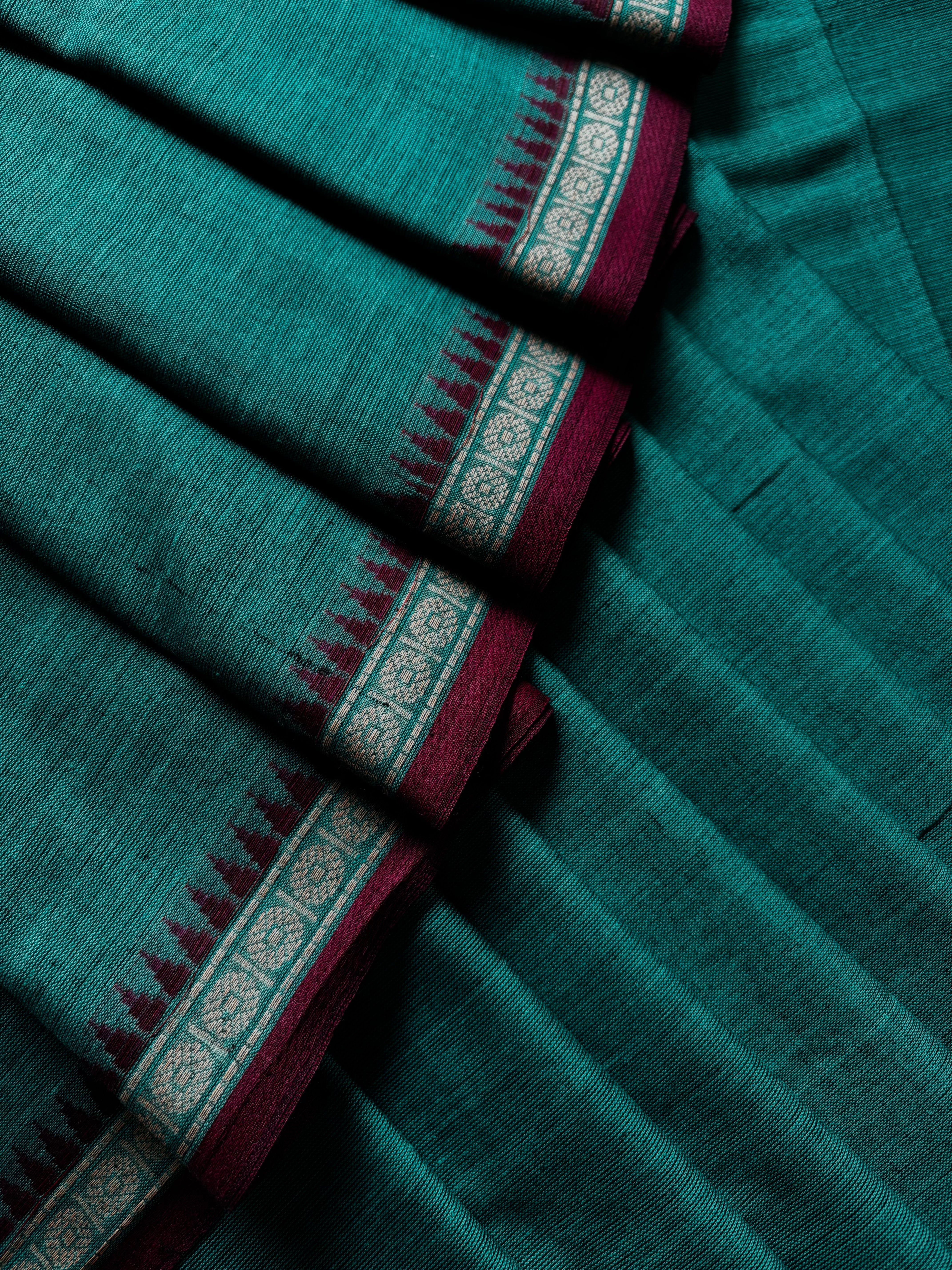 Handwoven Turquoise Green Colour Dhonekhali Cotton Saree