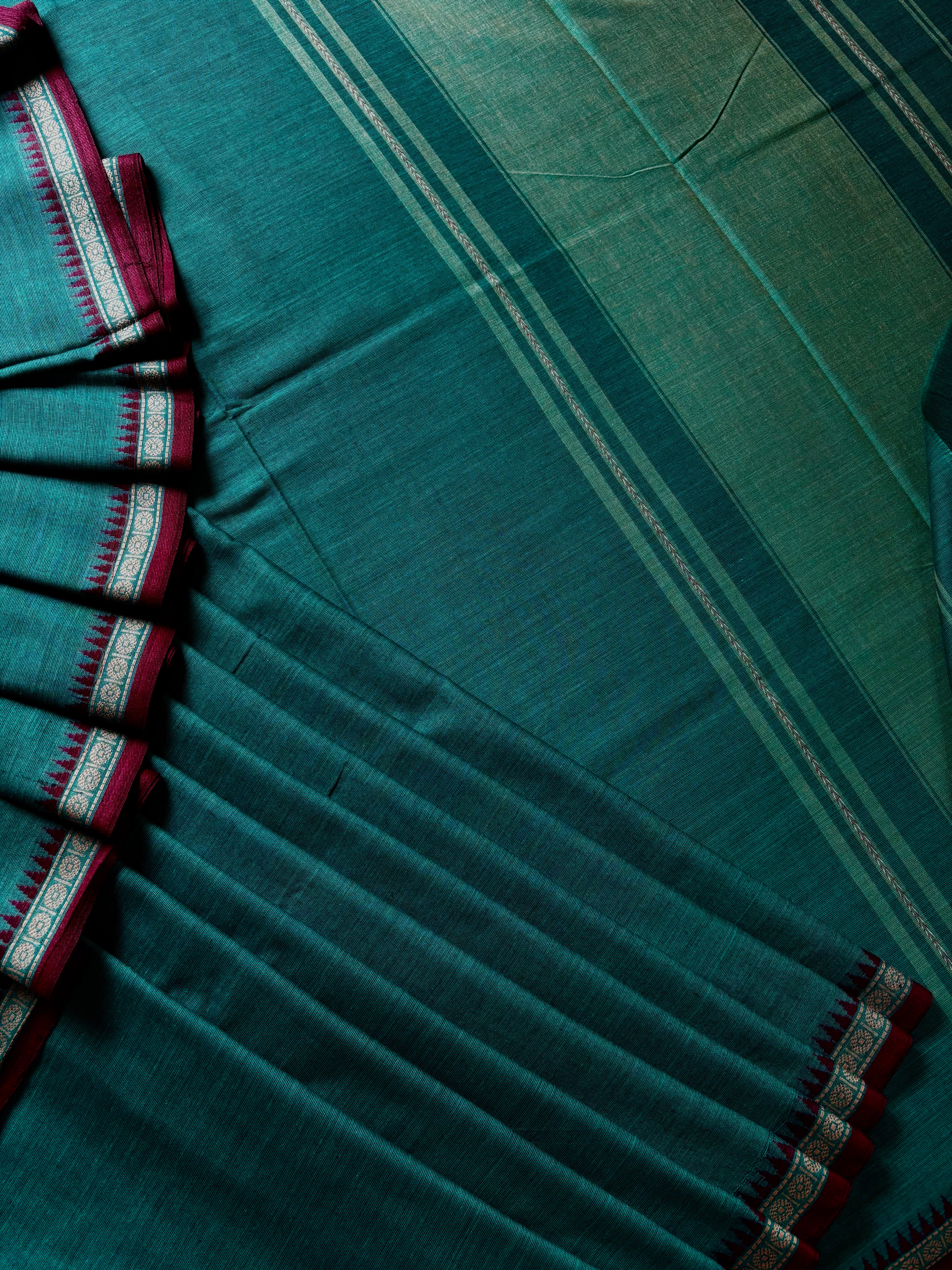 Handwoven Turquoise Green Colour Dhonekhali Cotton Saree