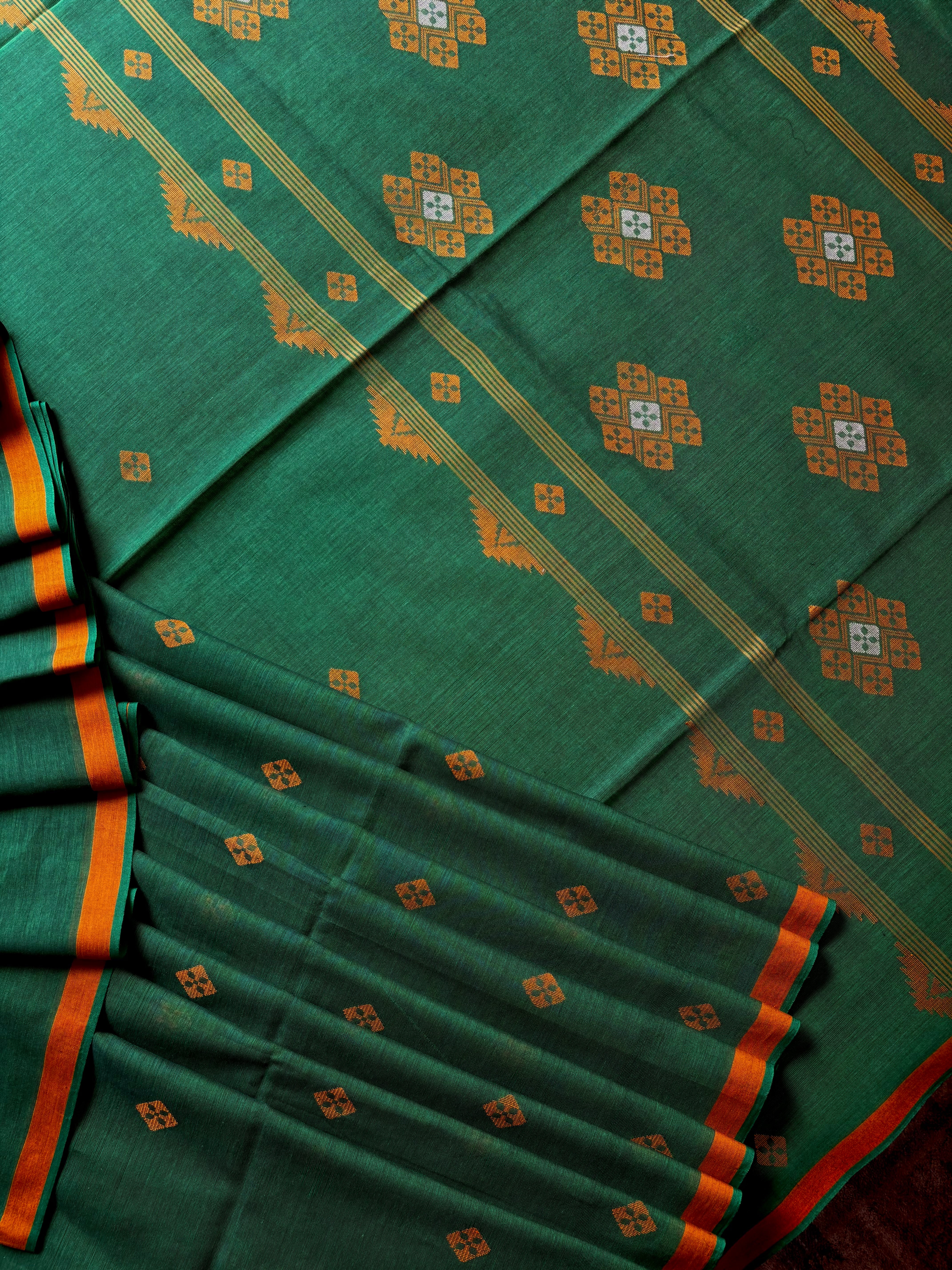 Handwoven Green Colour Cotton Jamdani Saree