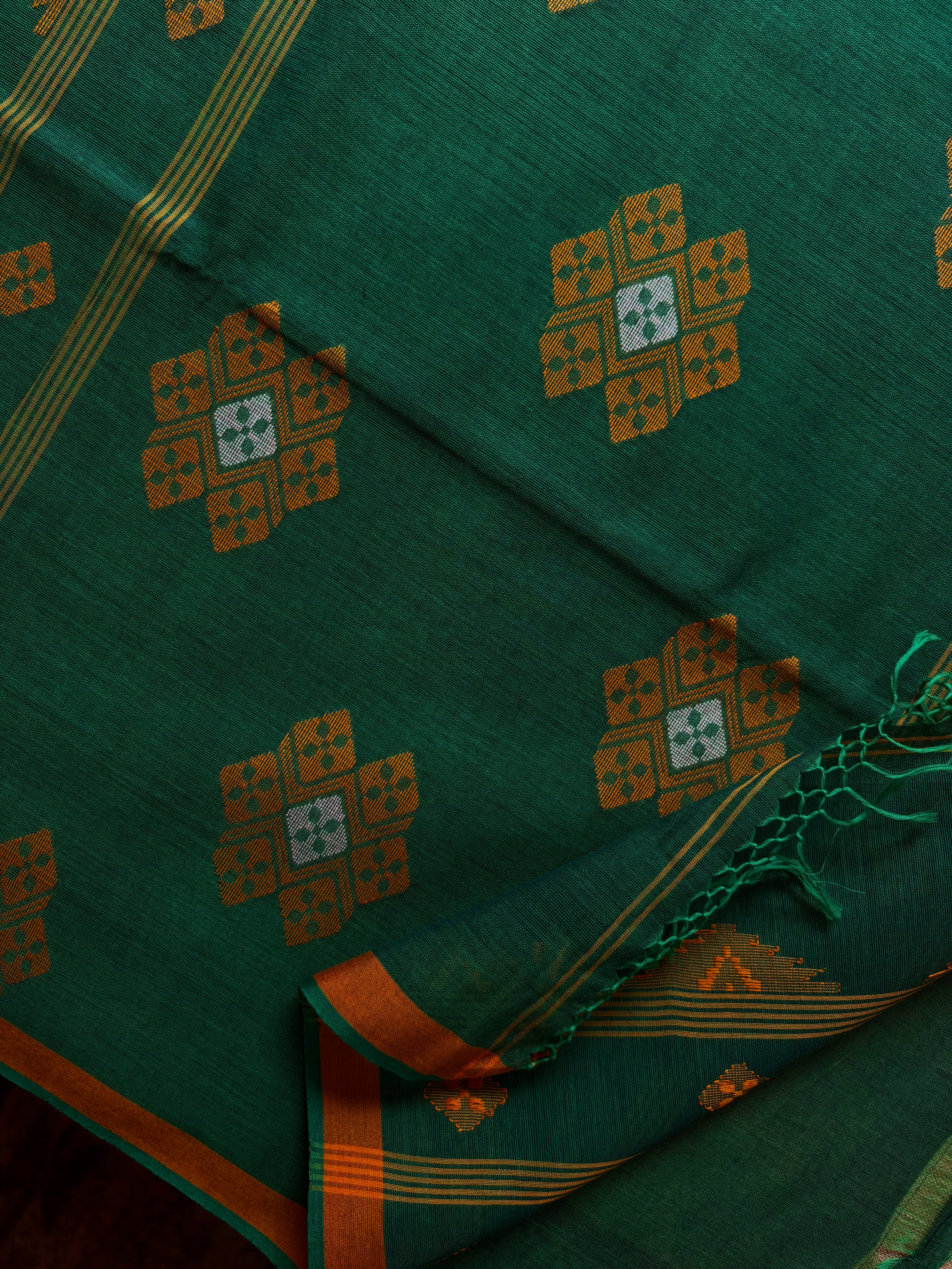 Handwoven Green Colour Cotton Jamdani Saree