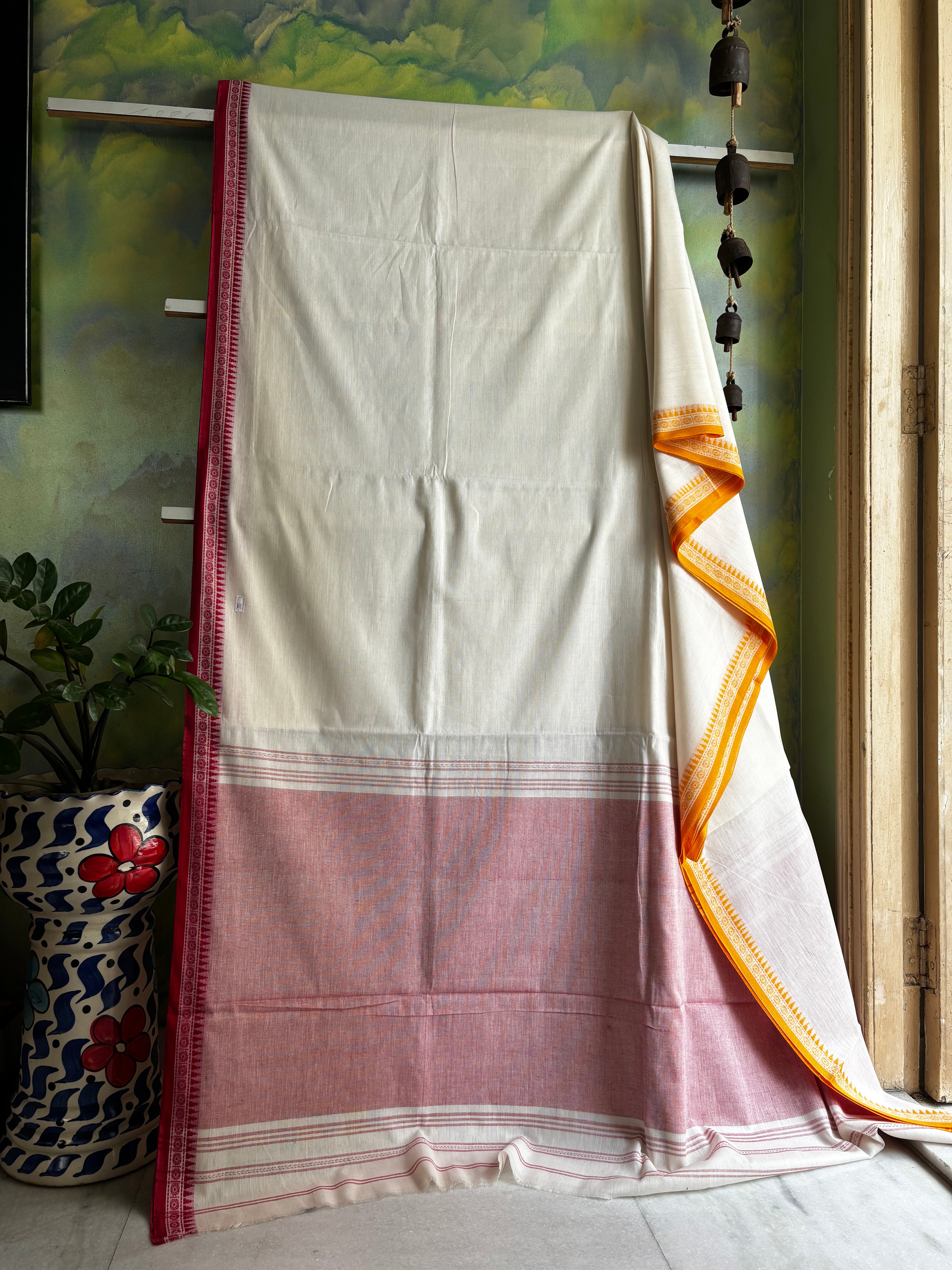 Handwoven Cream White Cotton Dhonekhali Saree
