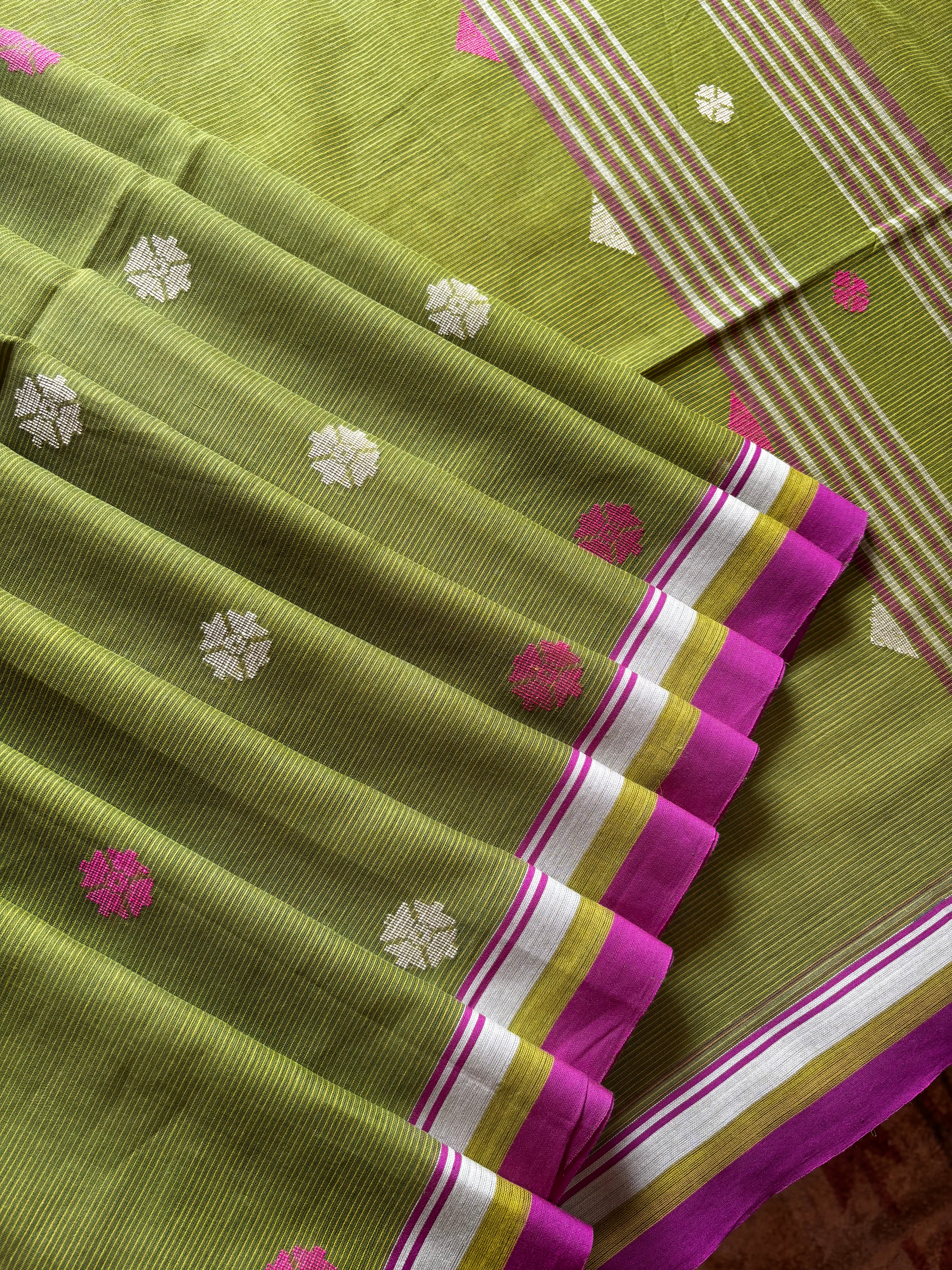 Handwoven Green Colour Cotton Jamdani Saree