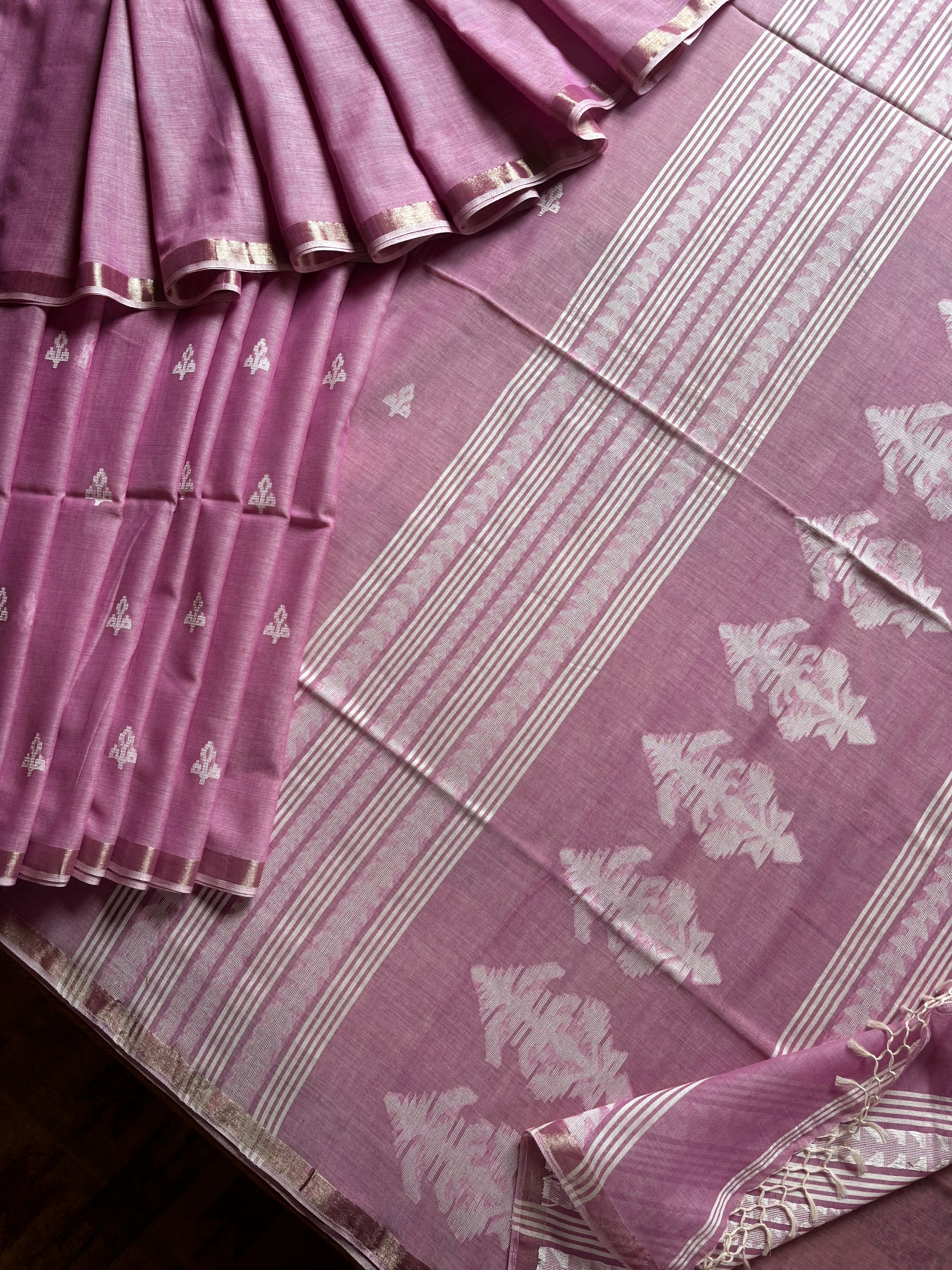 Handwoven Pink Colour Cotton Jamdani Saree