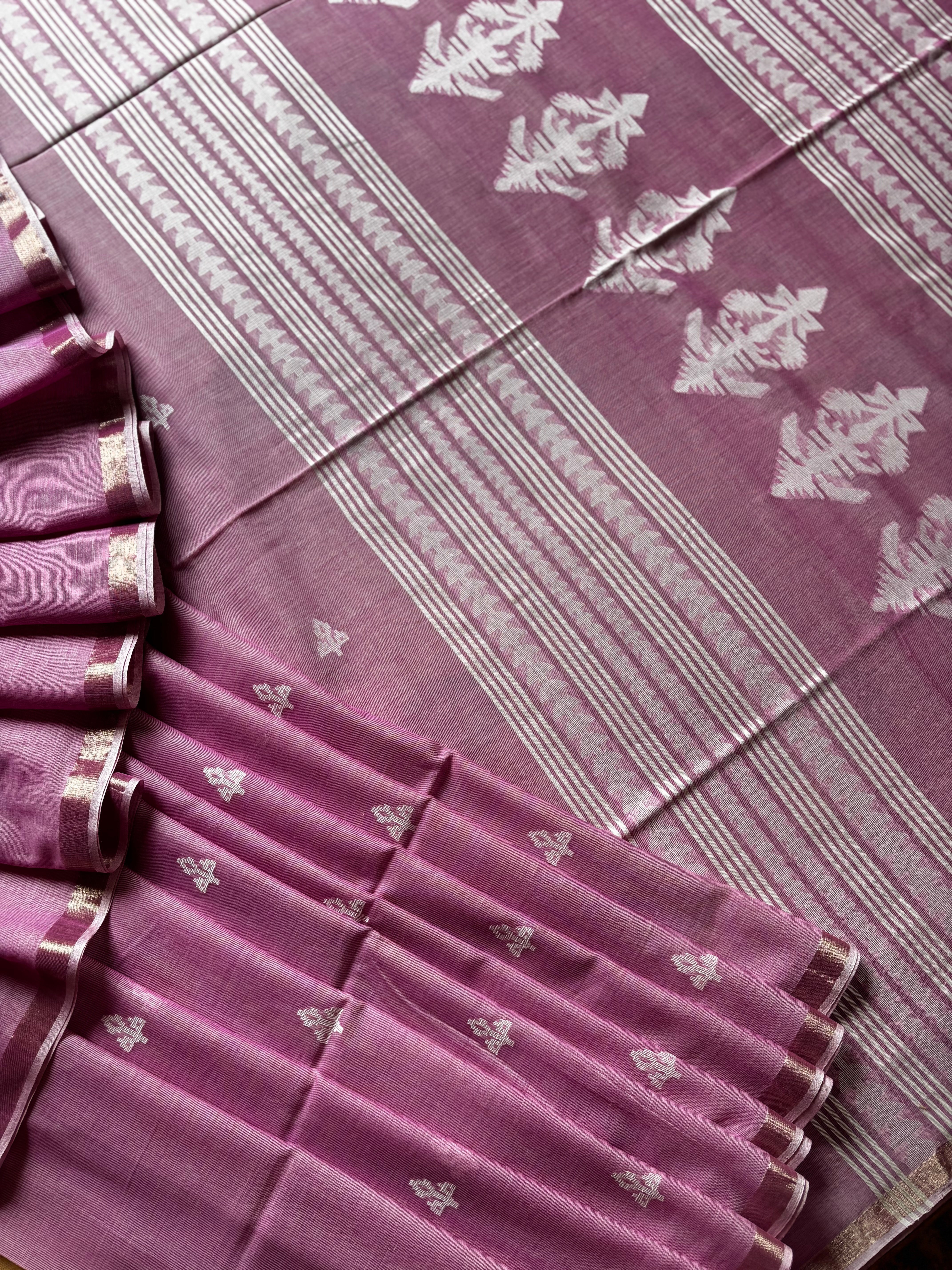 Handwoven Pink Colour Cotton Jamdani Saree