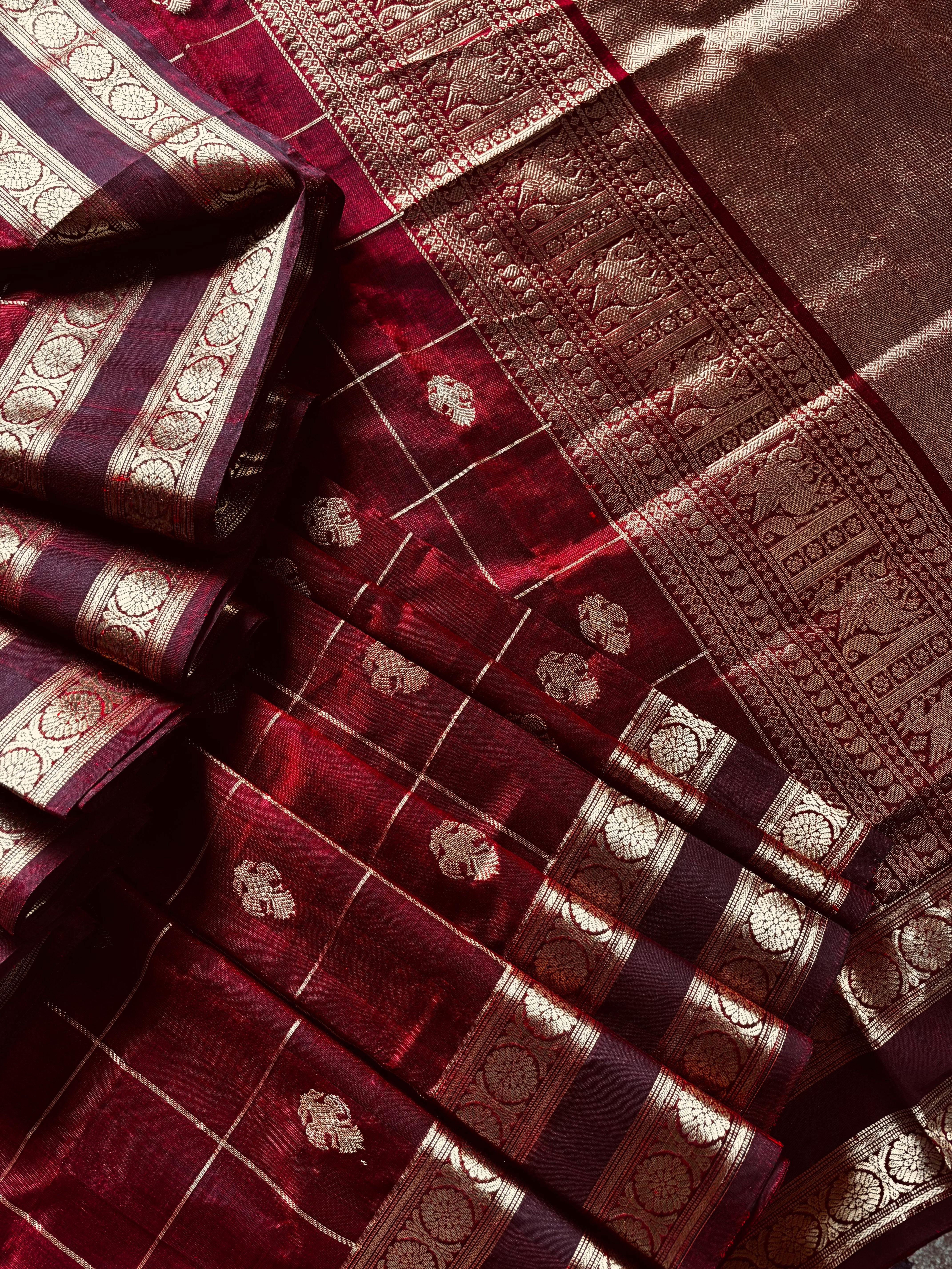 Handwoven Dark Maroon Colour Kanchipuram Silk Cotton Saree