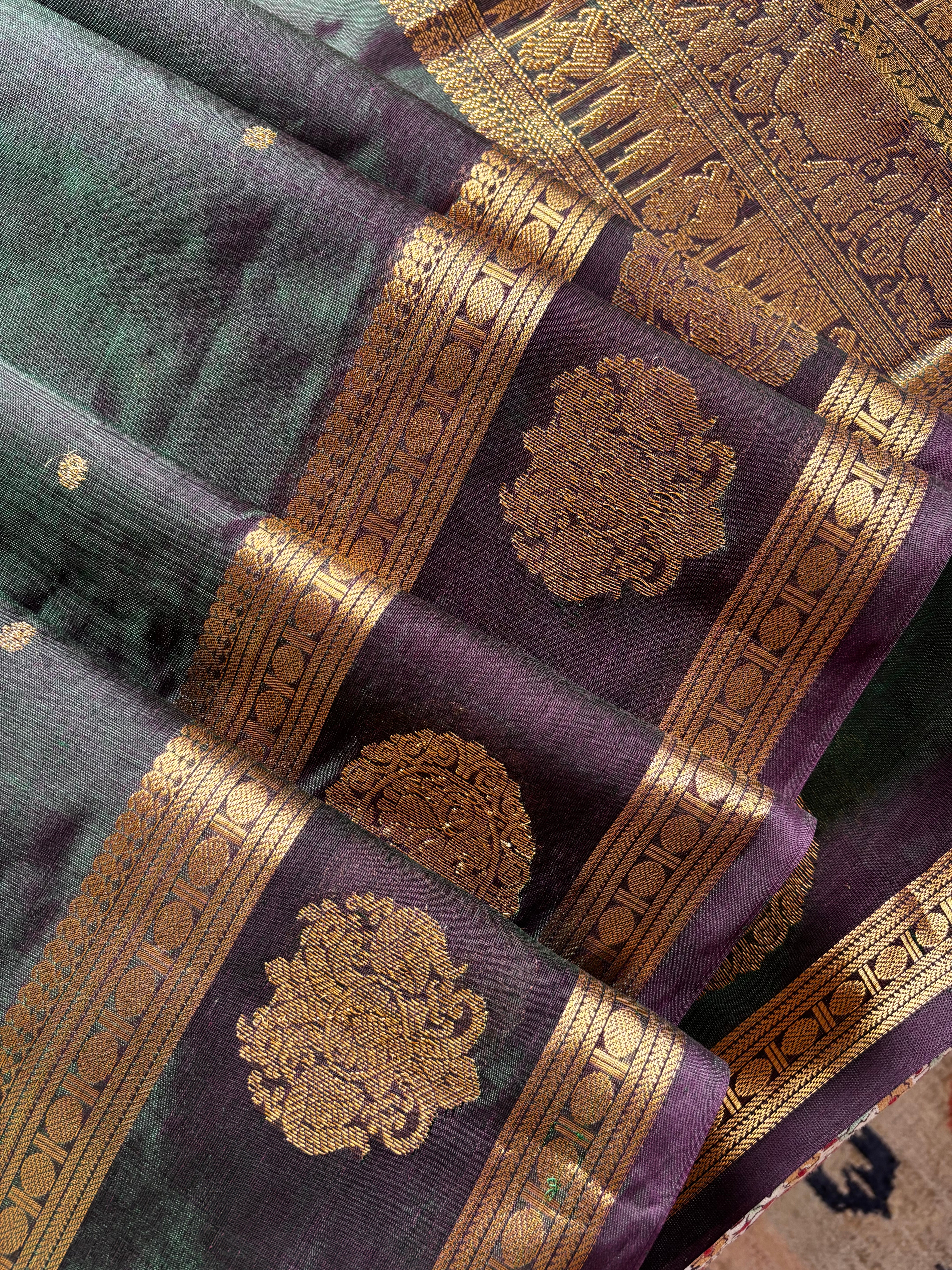 Handwoven Dual Toned Green Kanchipuram Silk Cotton Saree