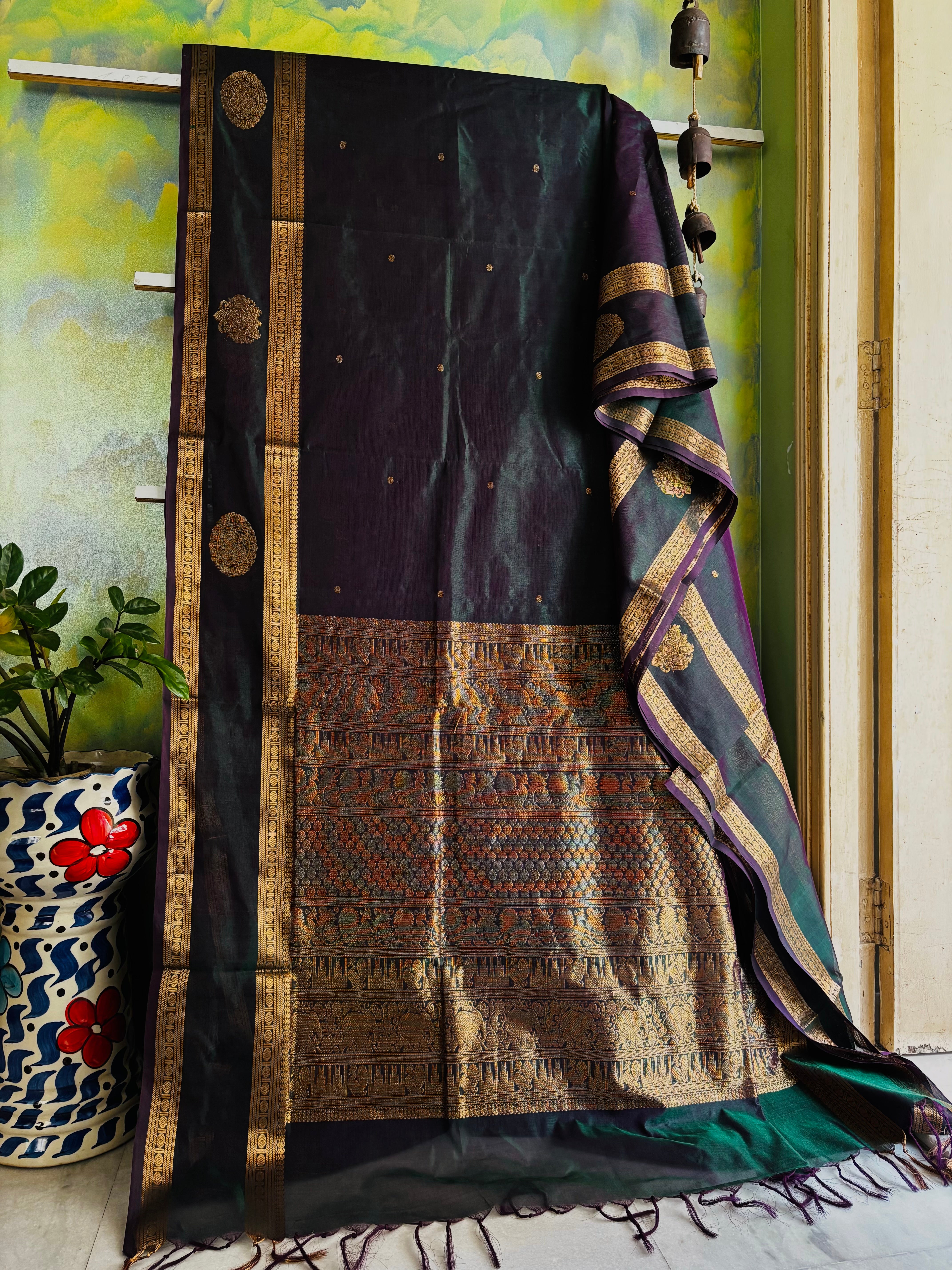 Handwoven Dual Toned Green Kanchipuram Silk Cotton Saree