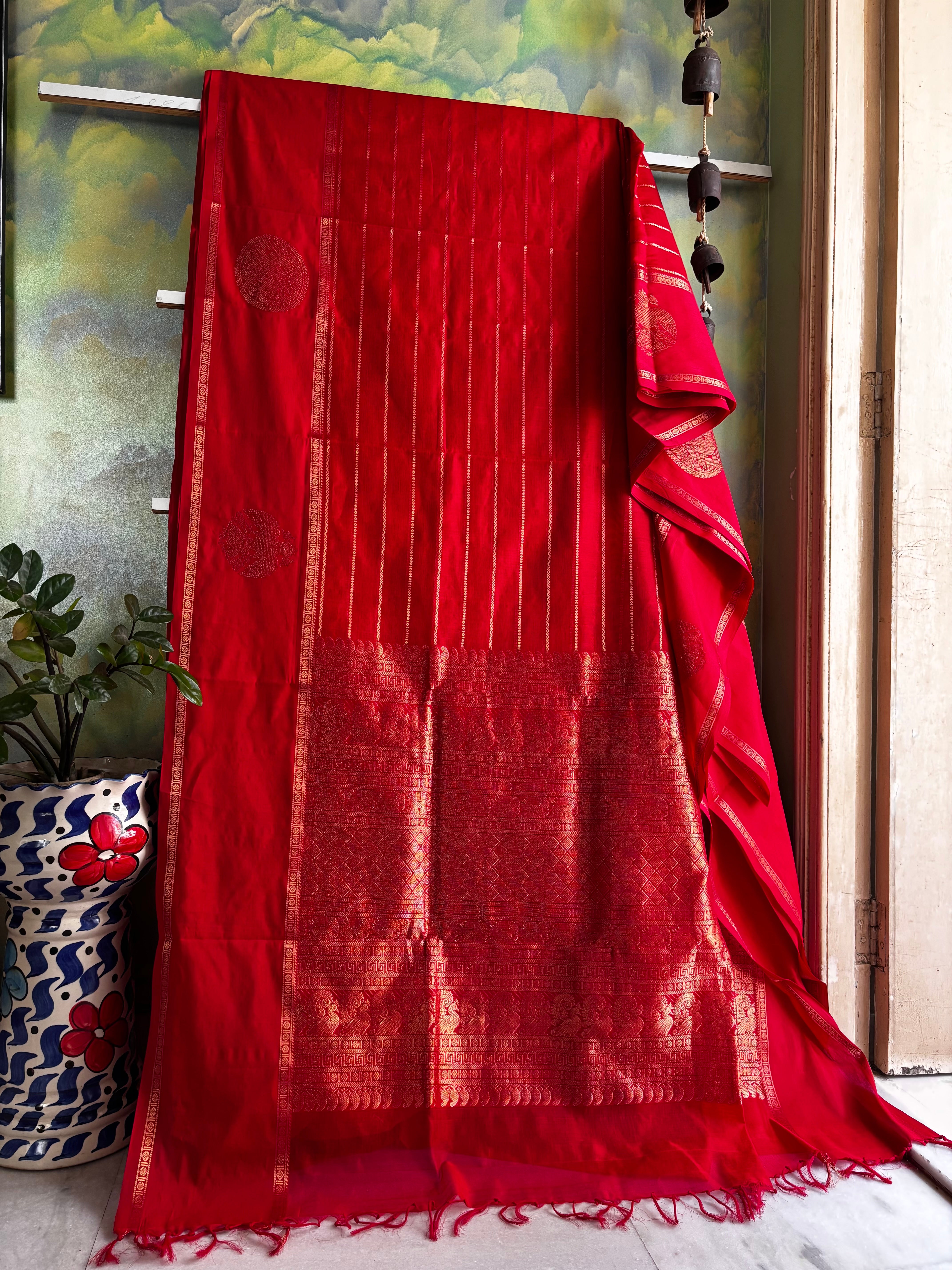 Handwoven Red Colour Kanchipuram Silk Cotton Saree