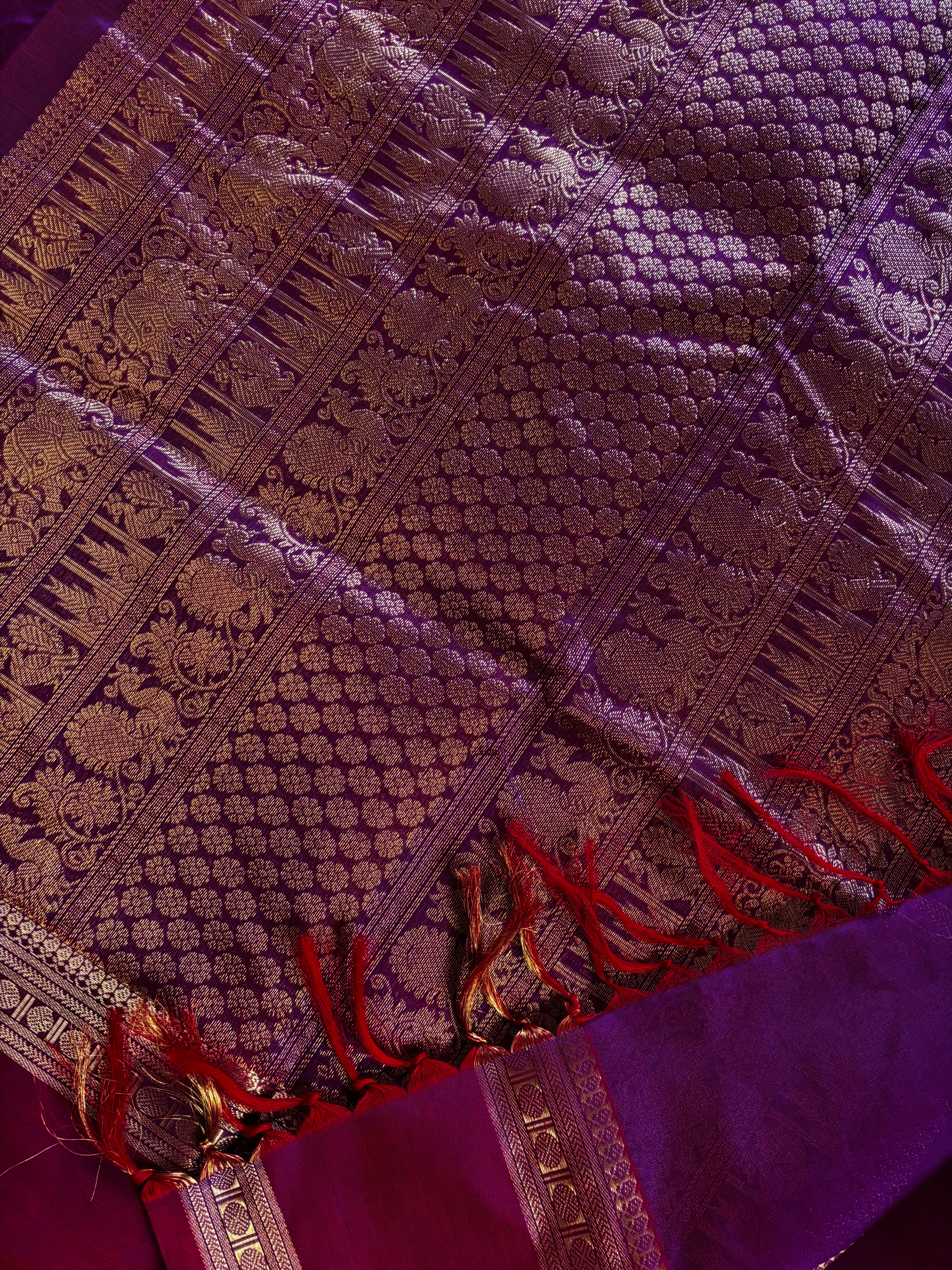 Handwoven Dual Toned Magenta Colour Kanchipuram Silk Cotton Saree