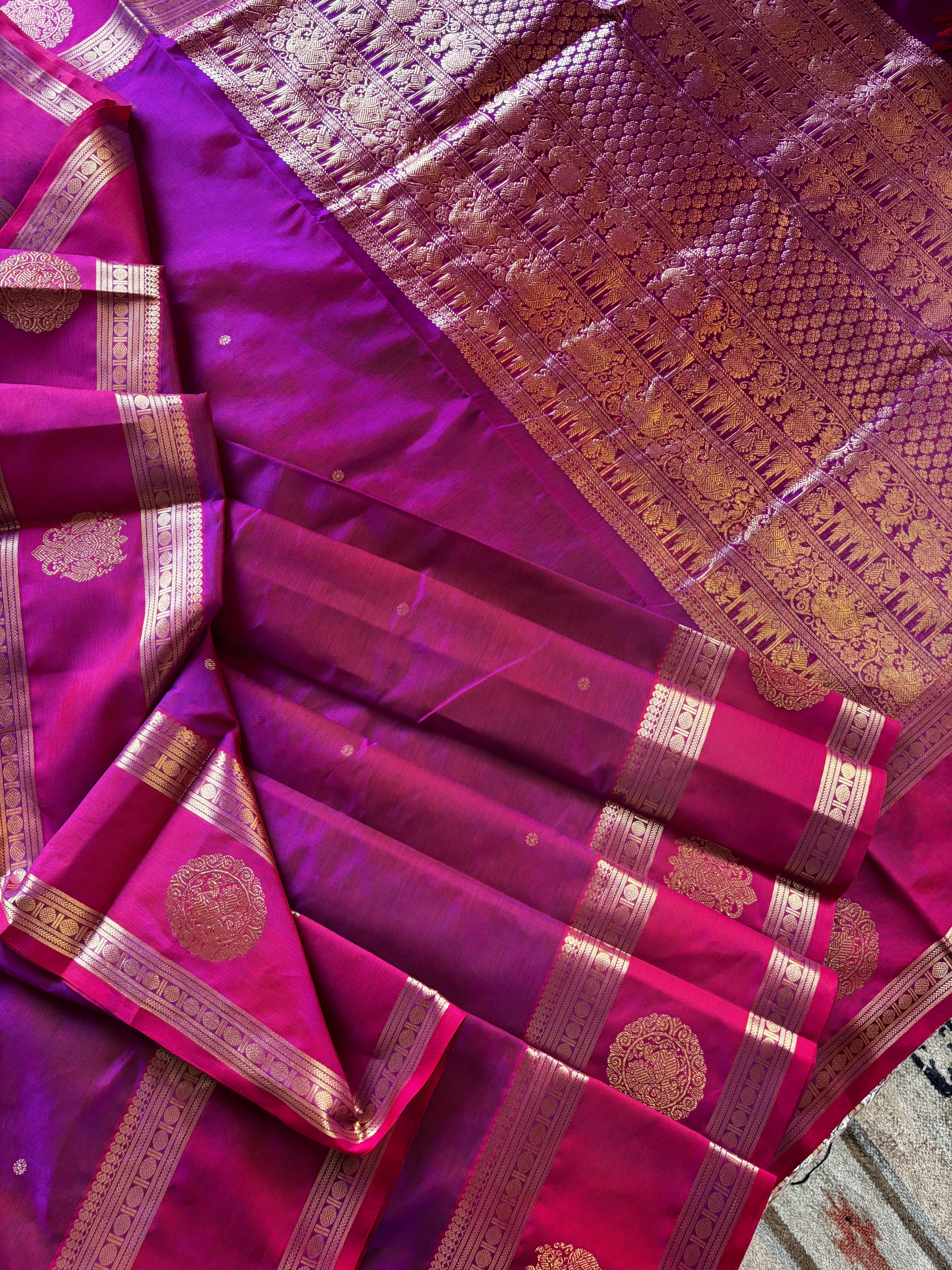 Handwoven Dual Toned Magenta Colour Kanchipuram Silk Cotton Saree